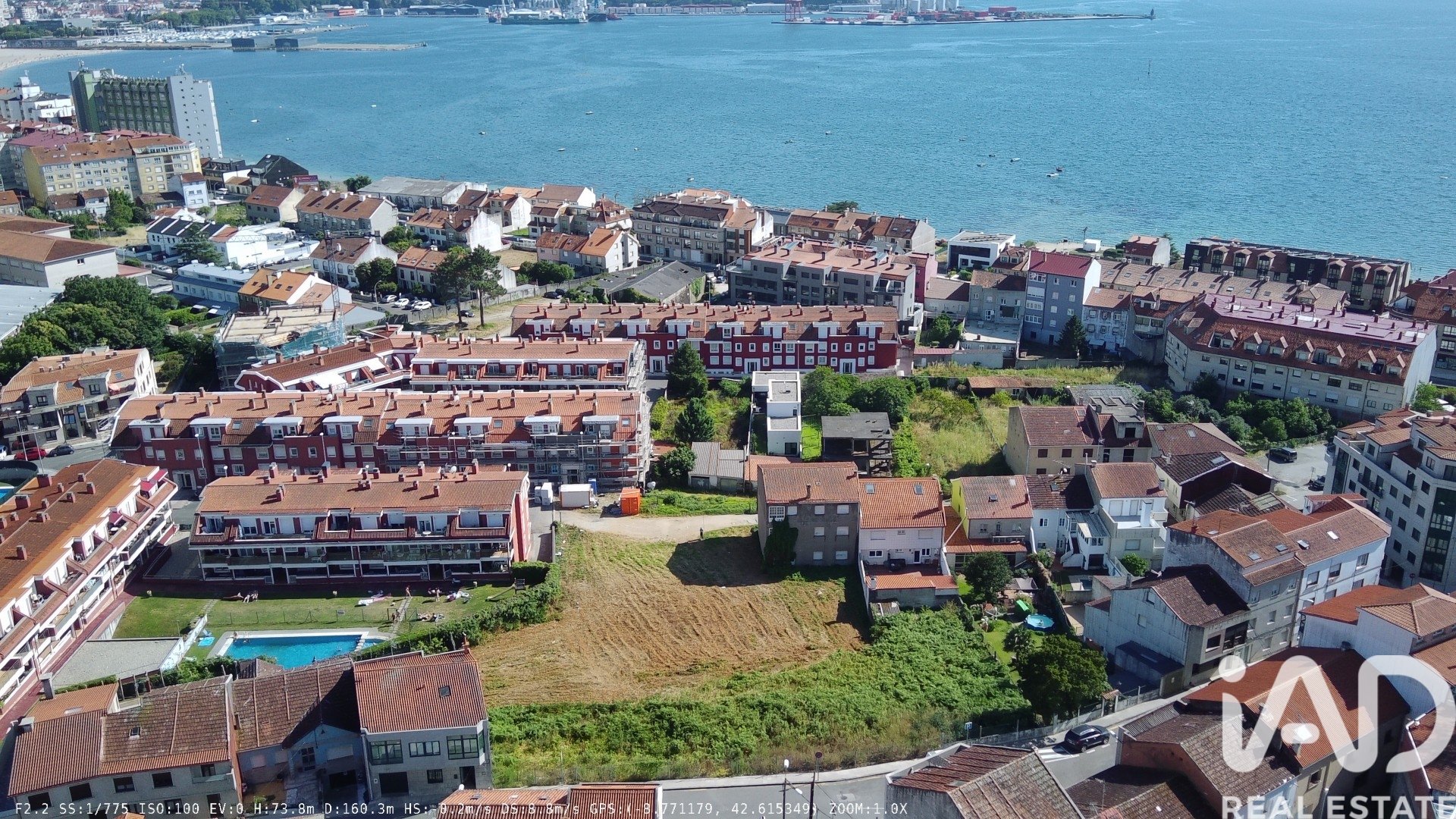 Zemes gabals Vilagarcia de Arousa, Pontevedra, Spānijā 2453 m2 Nr. 188192