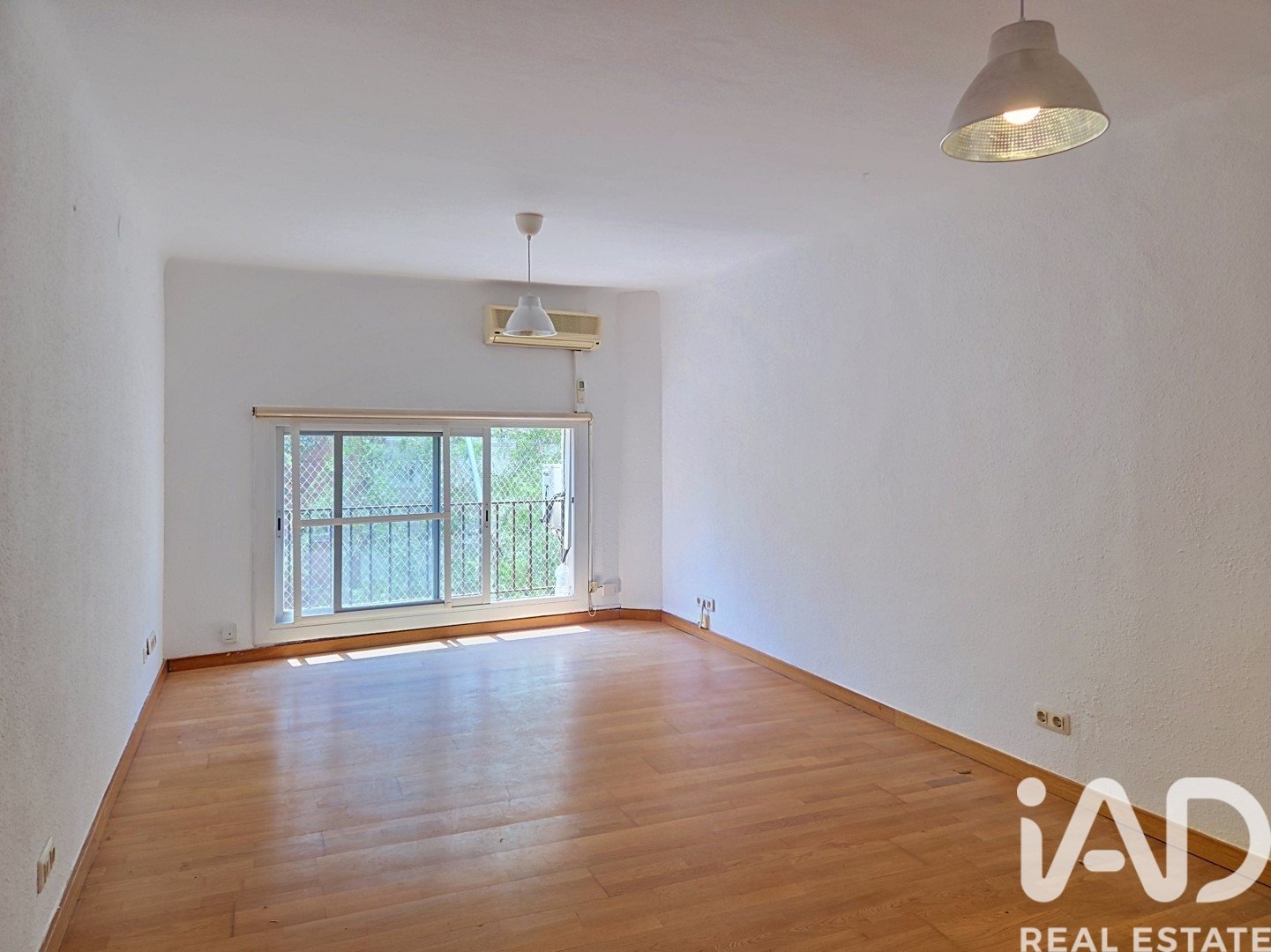 Apartment à Barcelona, Espagne 45 m2 No. 188193