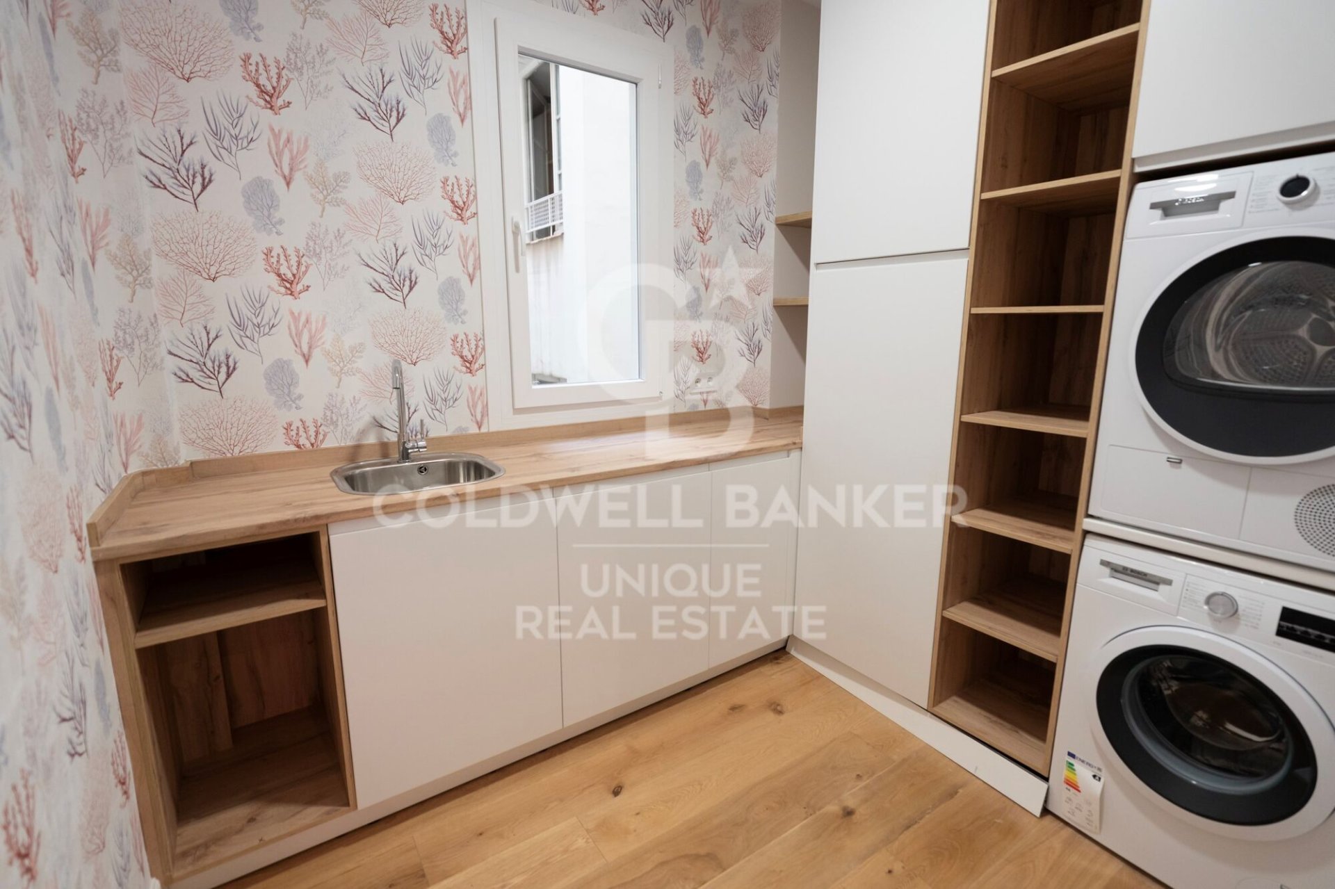 Dzīvoklis Madrid, Spānijā 3 istabas, 185 m2 Nr. 157789