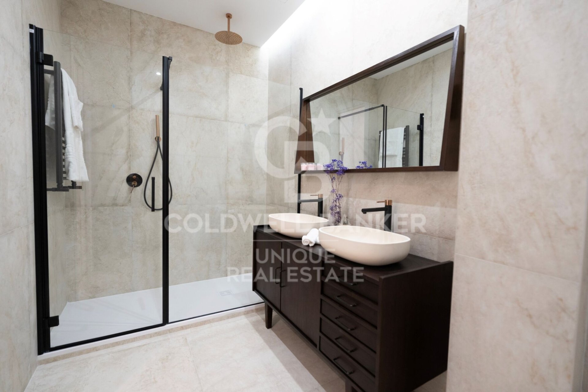 Dzīvoklis Madrid, Spānijā 3 istabas, 185 m2 Nr. 157789