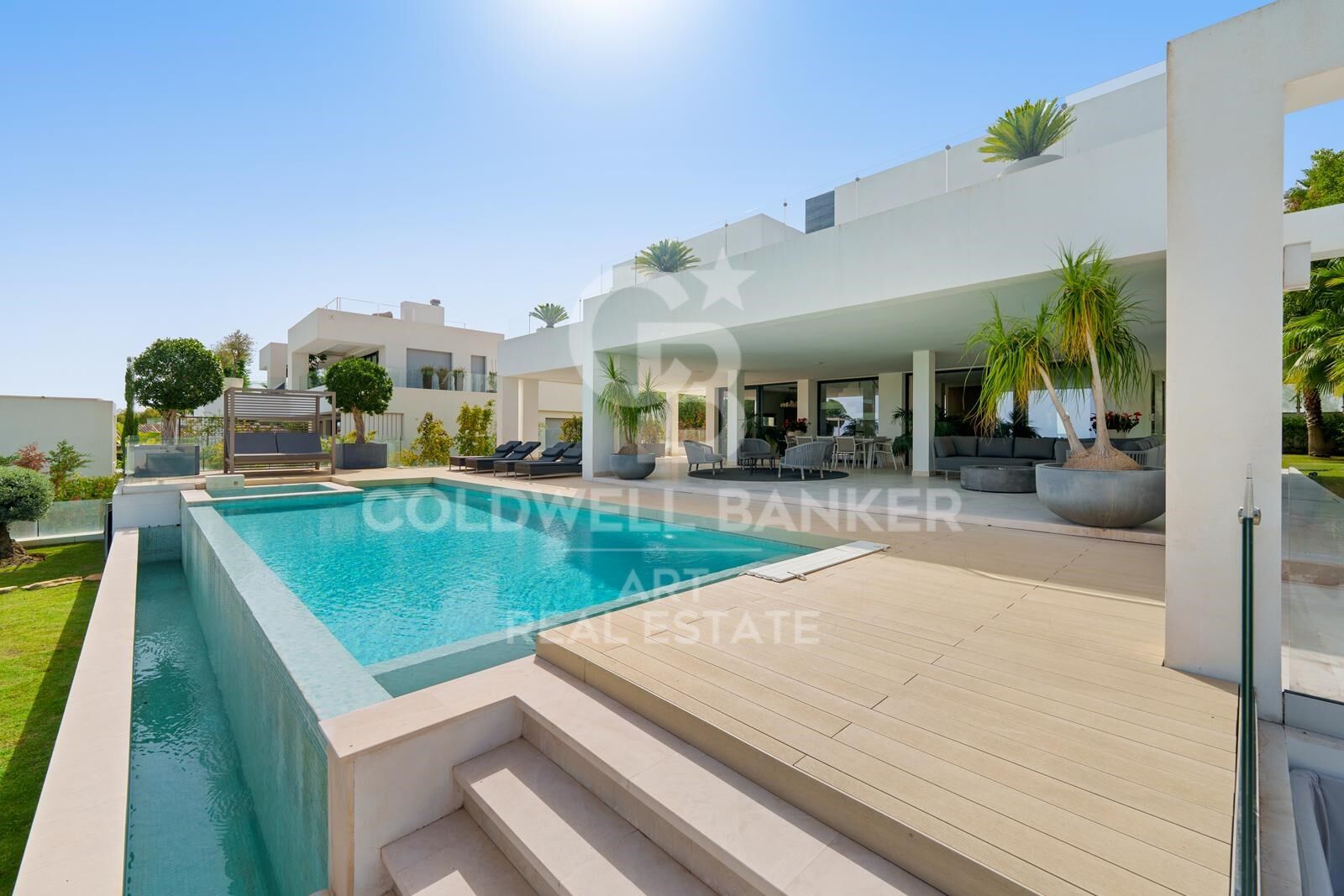 House in Marbella, Malaga, Spain 5 bedrooms, 473 sq.m. No. 157790