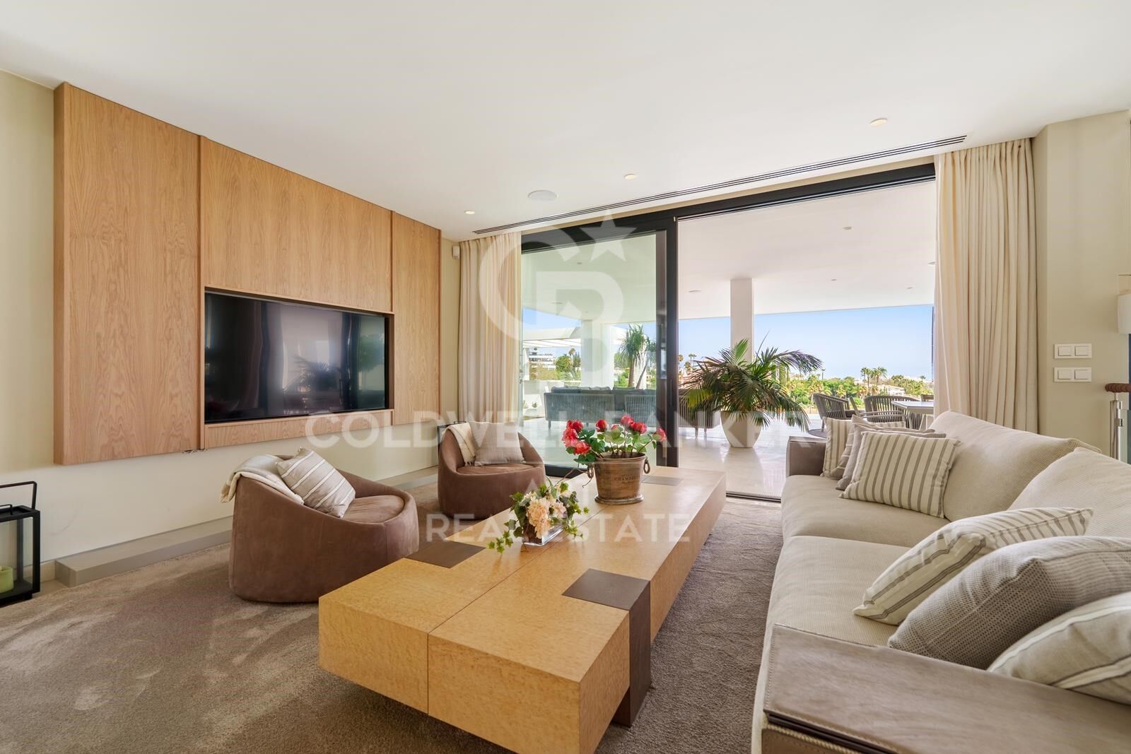 House in Marbella, Malaga, Spain 5 bedrooms, 473 sq.m. No. 157790