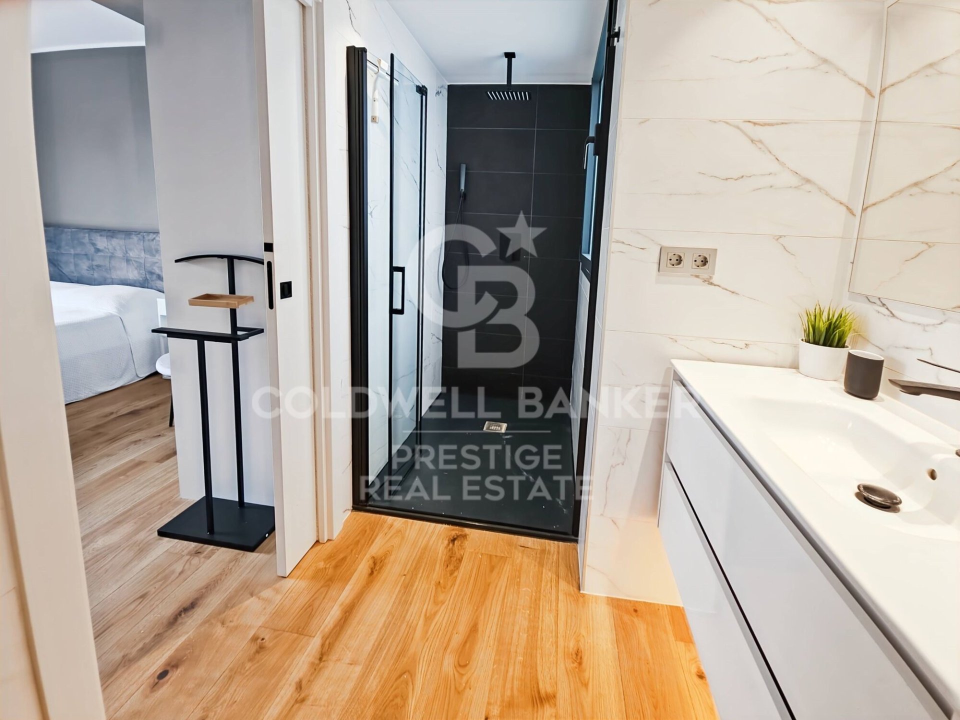 Casa a Esplugues de Llobregat, Barcelona, Spagna 4 camere da letto, 250 mq. N° 157792