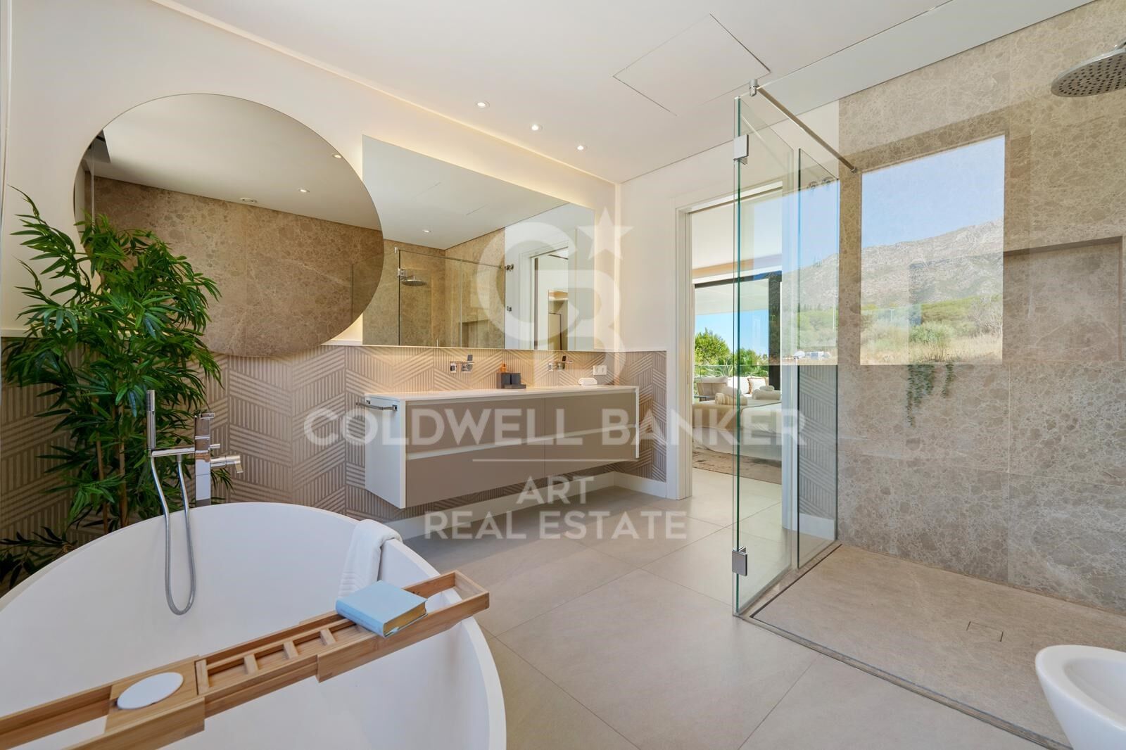 Māja Marbella, Malaga, Spānijā 6 istabas, 611 m2 Nr. 157794