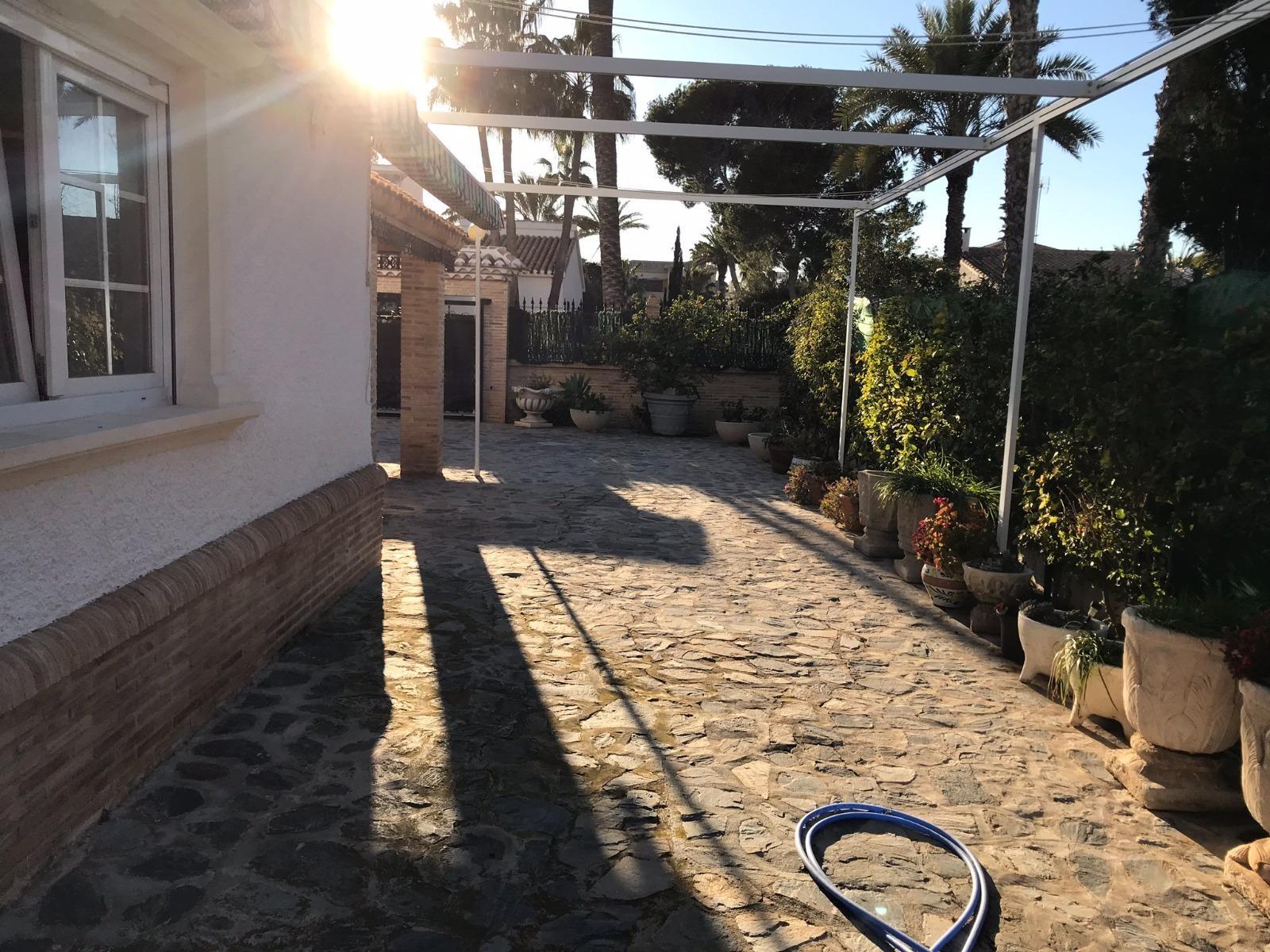 Villa i Cabo Roig, Alicante, Spanien 7 sovrum, 500 kvm. Nr. 115887