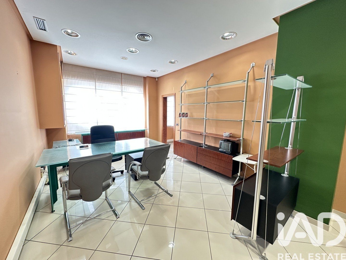Коммерческая недвижимость в Леон, Испания 5 спален, 130м2 №173411