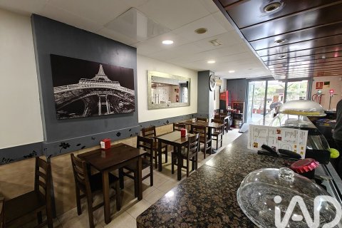 Cafe / restaurant à Barcelona, Espagne 113 m2 No. 173414