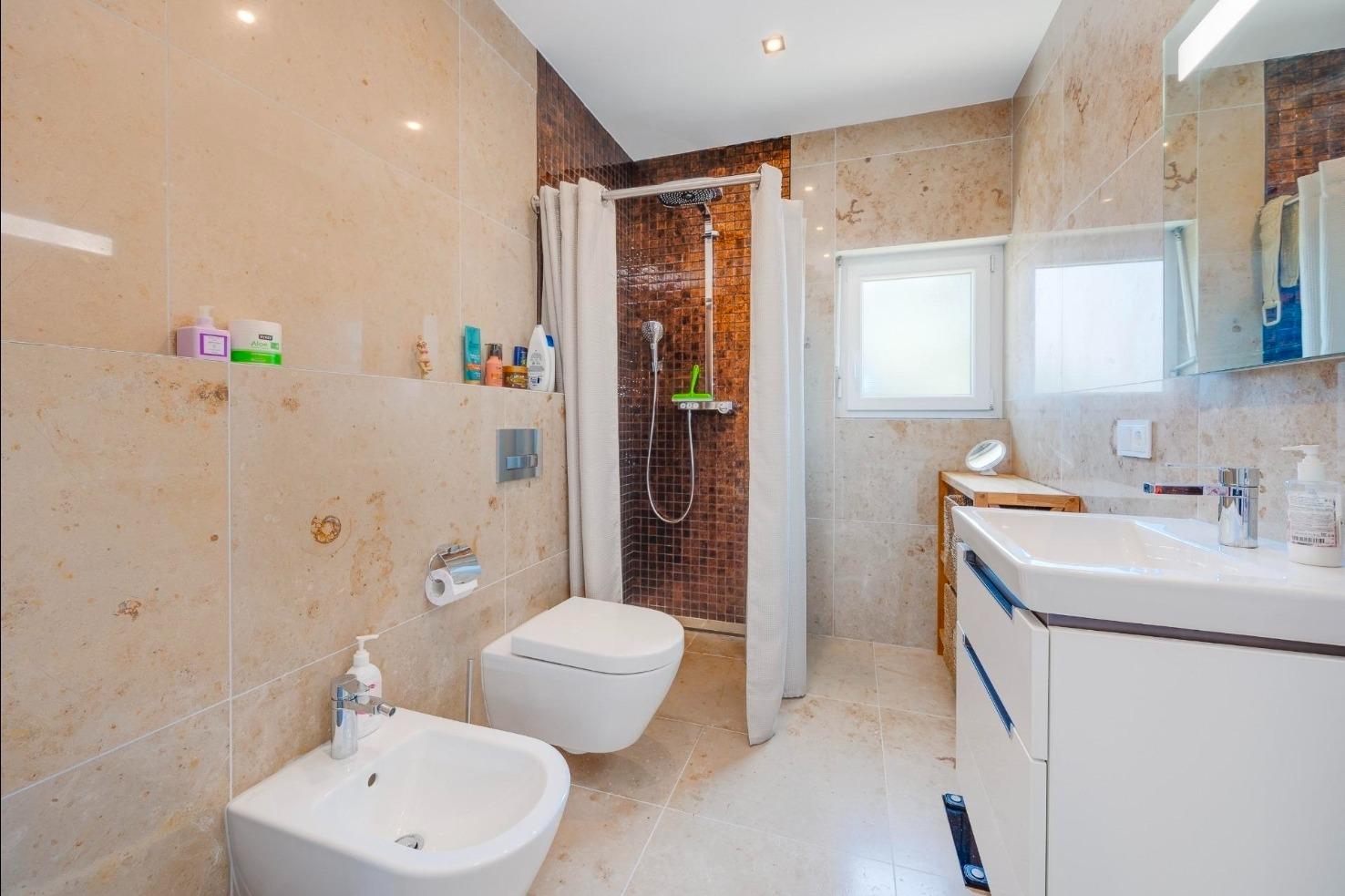 Villa a Rojales, Alicante, Spagna 4 camere da letto, 420 mq. N° 194192