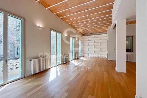 Apartament w Barcelona, Hiszpania 3 sypialnie, 232 mkw. nr 160202