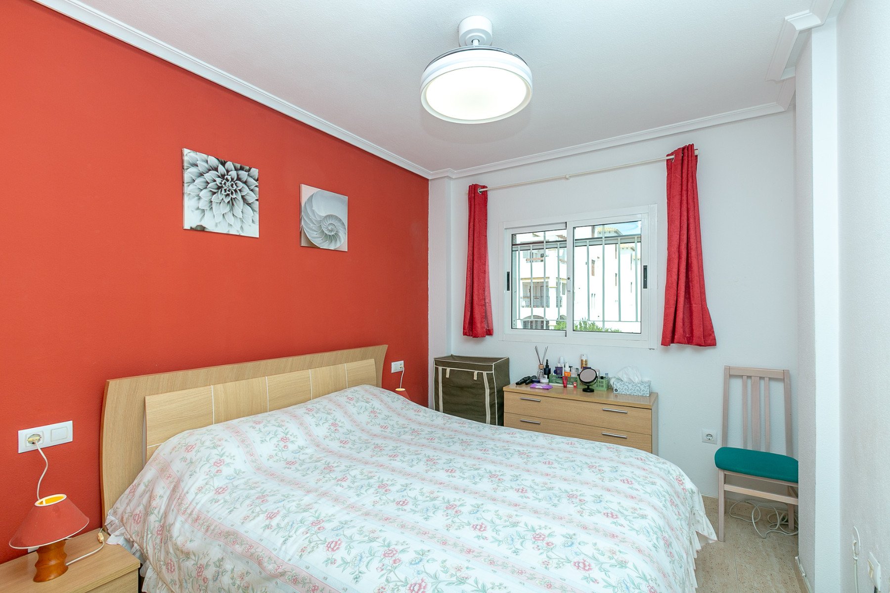 Apartment in Alicante, Spain 3 bedrooms, 89 sq.m. No. 189116