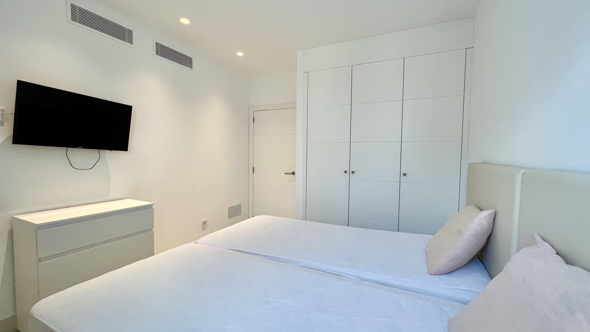 Apartment in Colonia De Sant Jordi, Mallorca, Spain 3 bedrooms, 170 sq.m. No. 196745