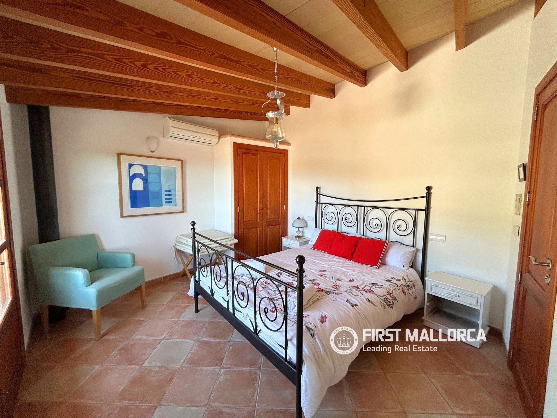 Finca in Puigpunyent, Mallorca, Spain 5 bedrooms, 262 sq.m. No. 196749