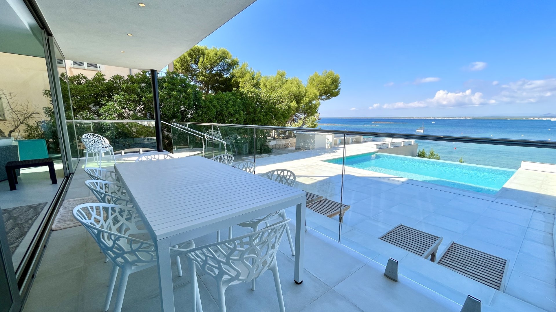 Apartment in Colonia De Sant Jordi, Mallorca, Spain 4 bedrooms, 420 sq.m. No. 196744