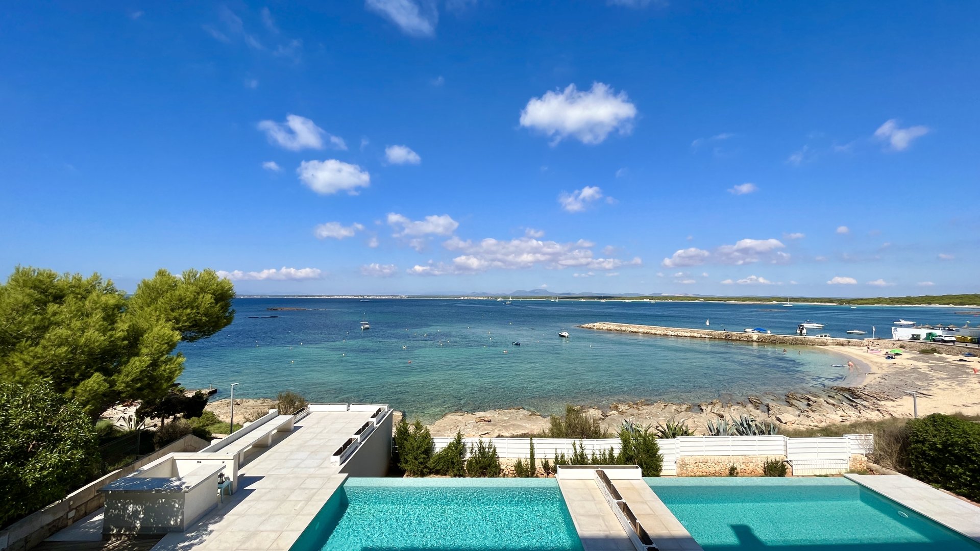 Apartment in Colonia De Sant Jordi, Mallorca, Spain 4 bedrooms, 420 sq.m. No. 196744