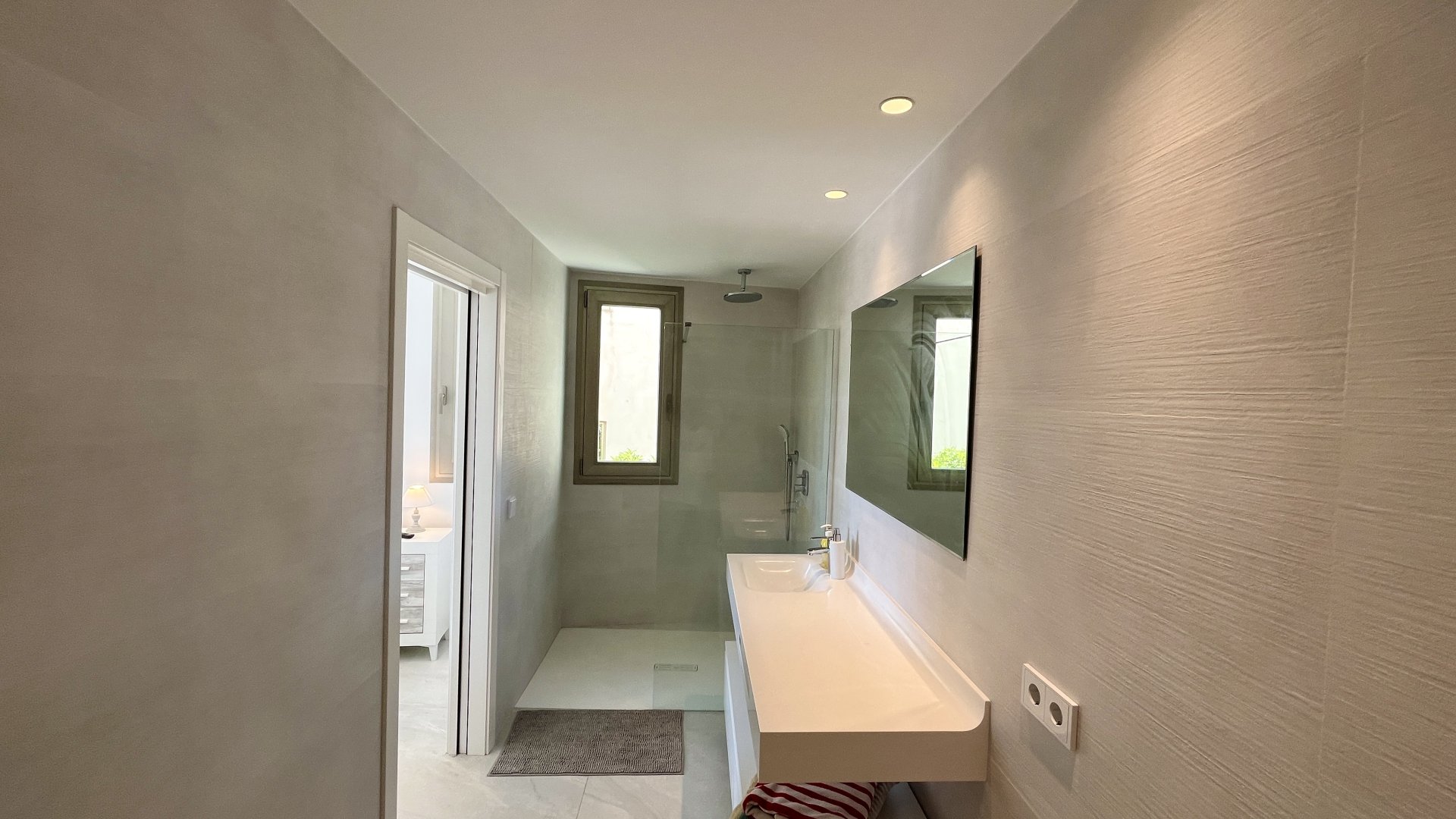 Apartment in Colonia De Sant Jordi, Mallorca, Spain 4 bedrooms, 420 sq.m. No. 196744