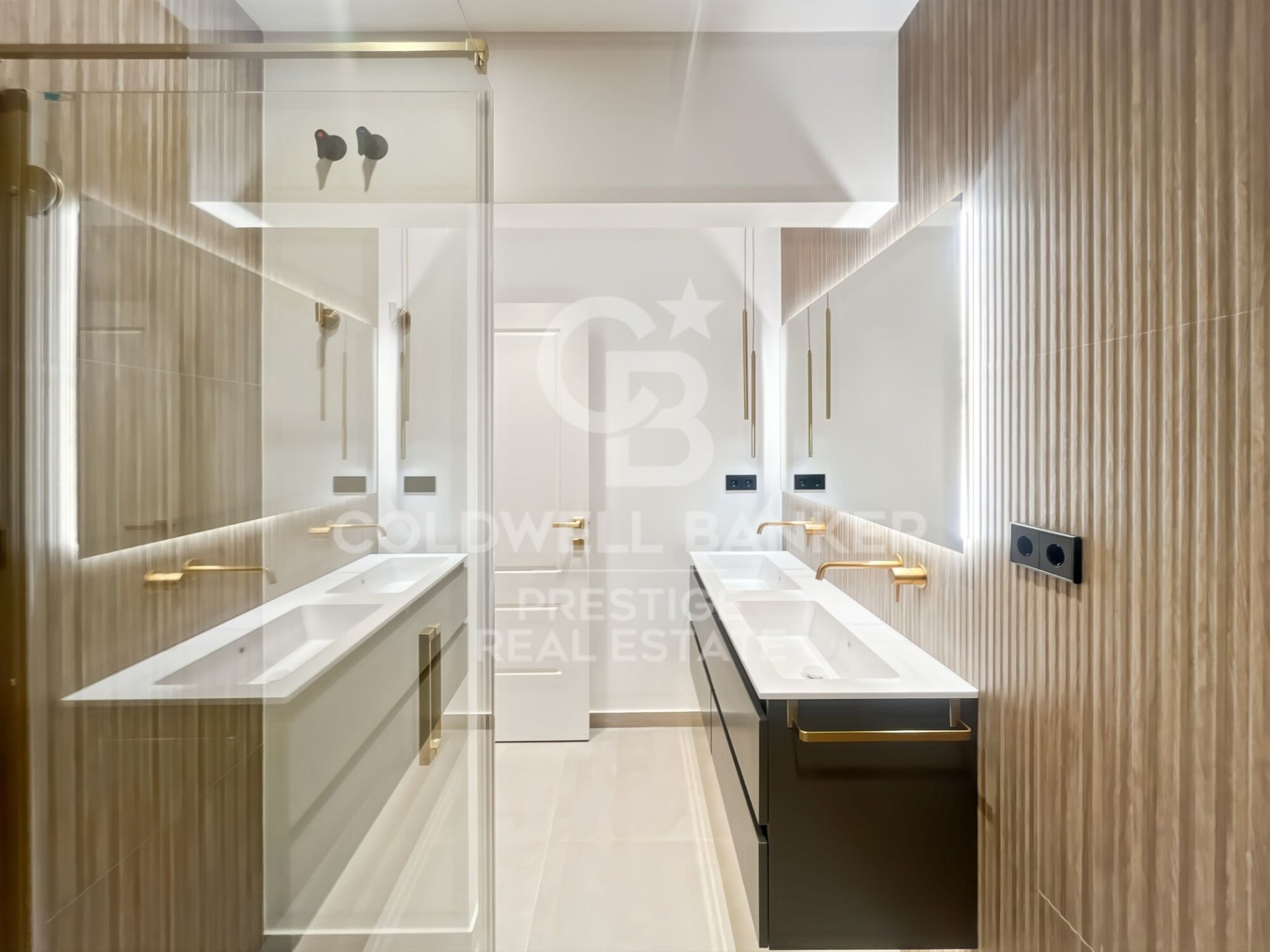 Dzīvoklis Barcelona, Spānijā 4 istabas, 210 m2 Nr. 157116