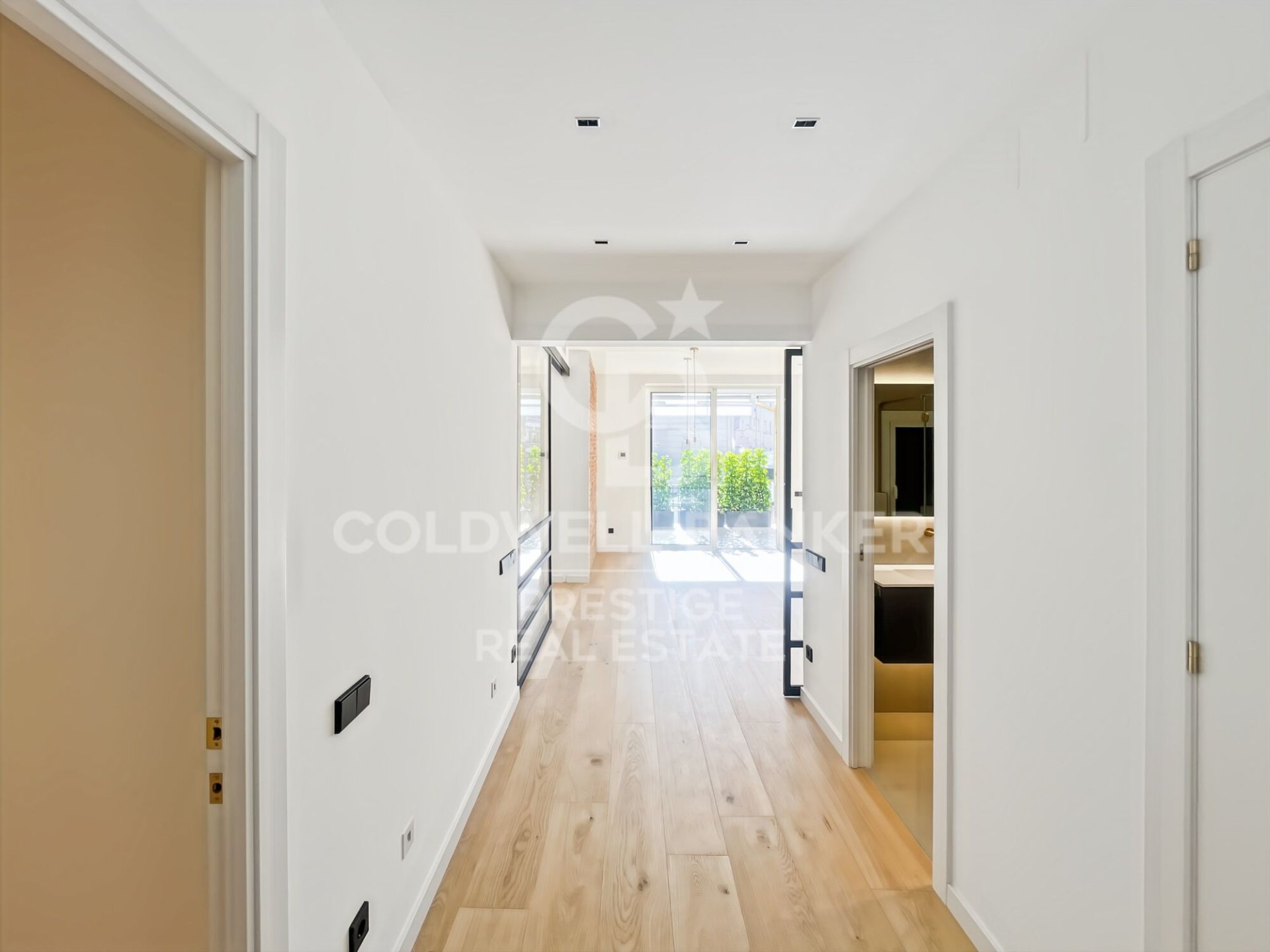 Dzīvoklis Barcelona, Spānijā 4 istabas, 210 m2 Nr. 157116