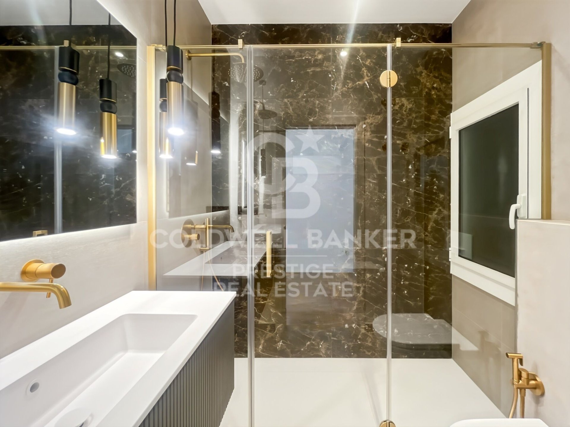 Dzīvoklis Barcelona, Spānijā 4 istabas, 210 m2 Nr. 157116