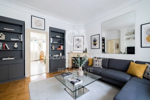 Penthouse in Madrid, Spain 3 bedrooms, 170 sq.m. No. 157117