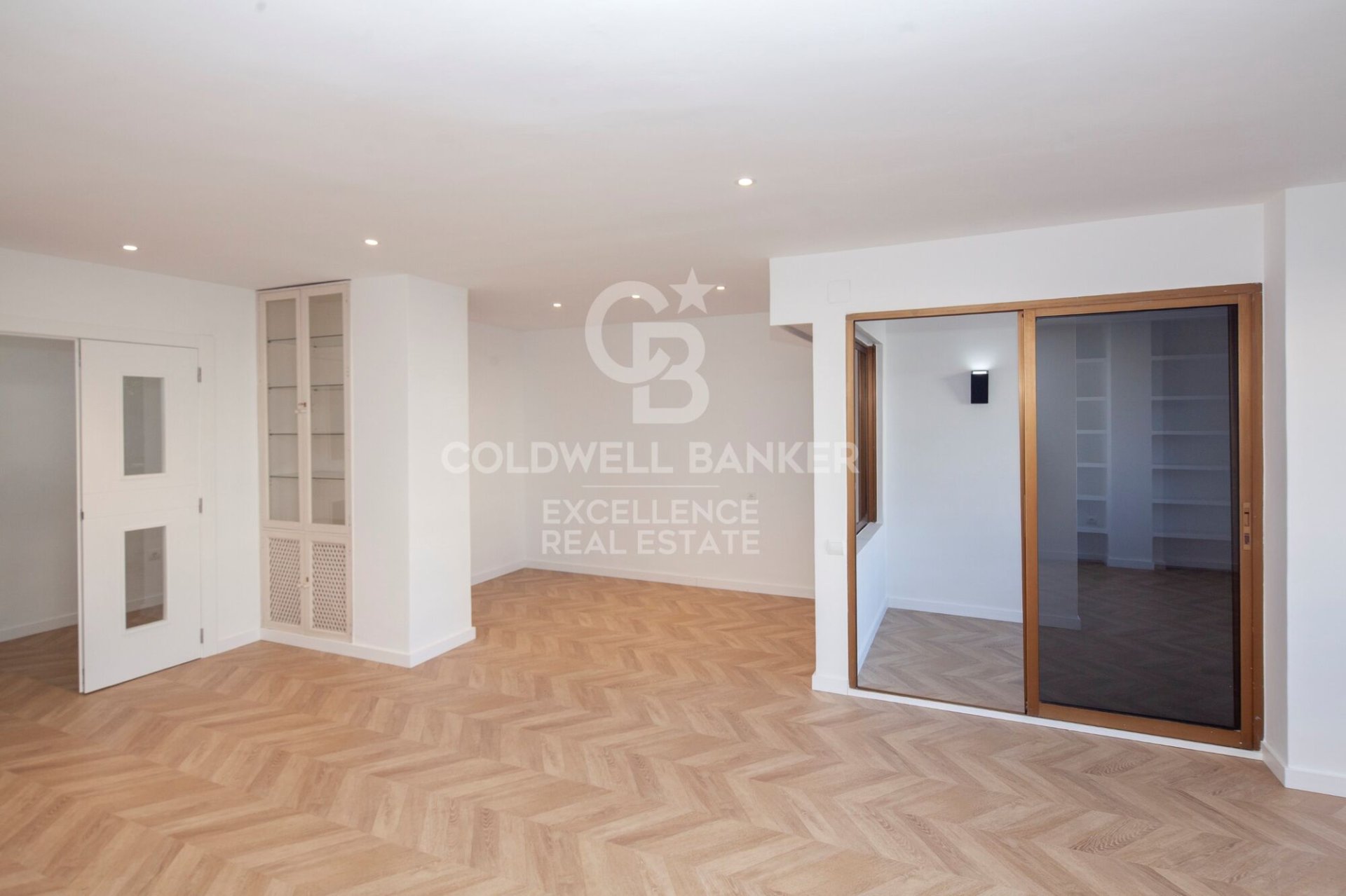 Apartamento en Valencia, València, España 4 dormitorios, 171 m2 No. 157118