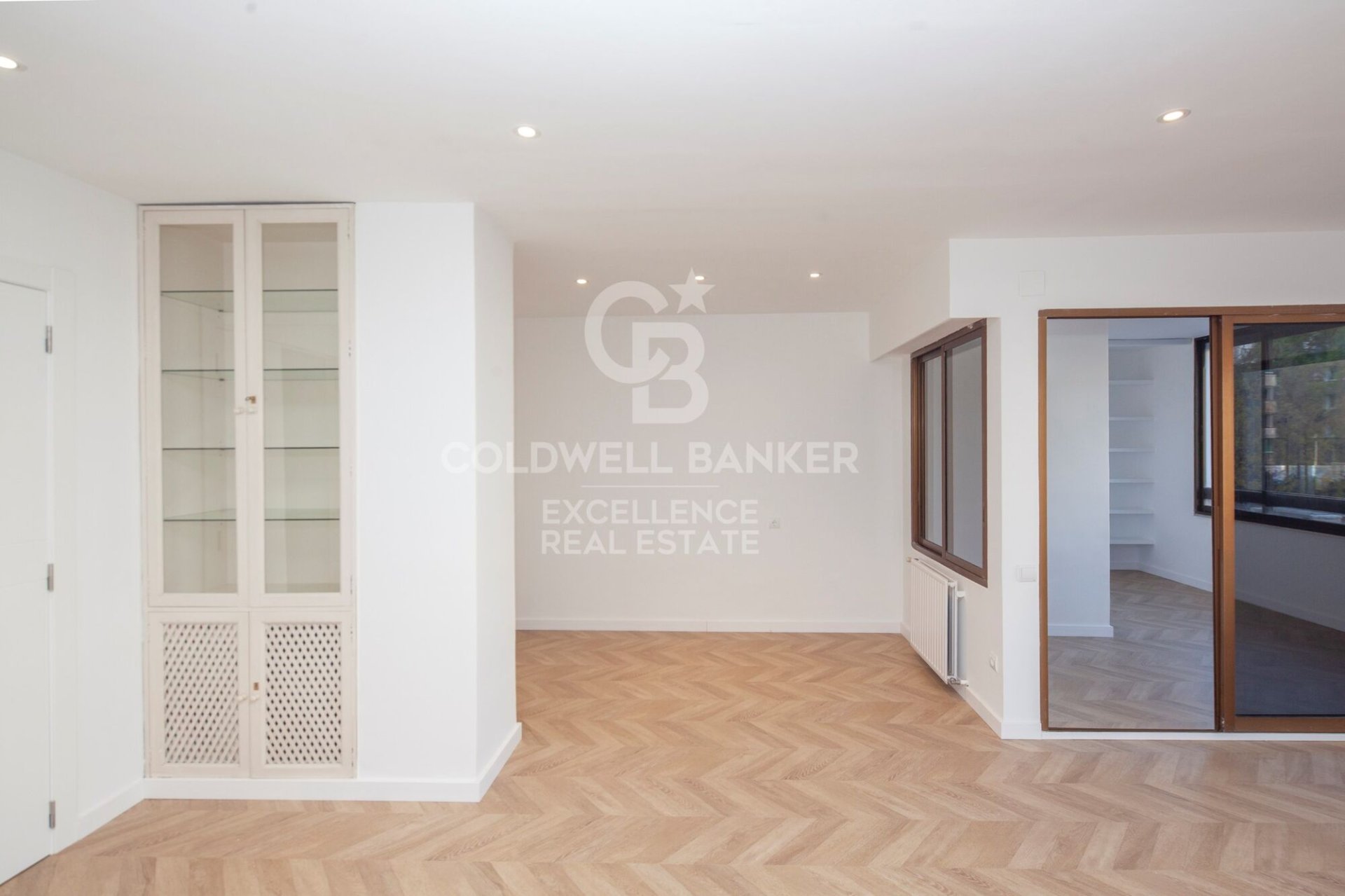 Apartamento en Valencia, València, España 4 dormitorios, 171 m2 No. 157118