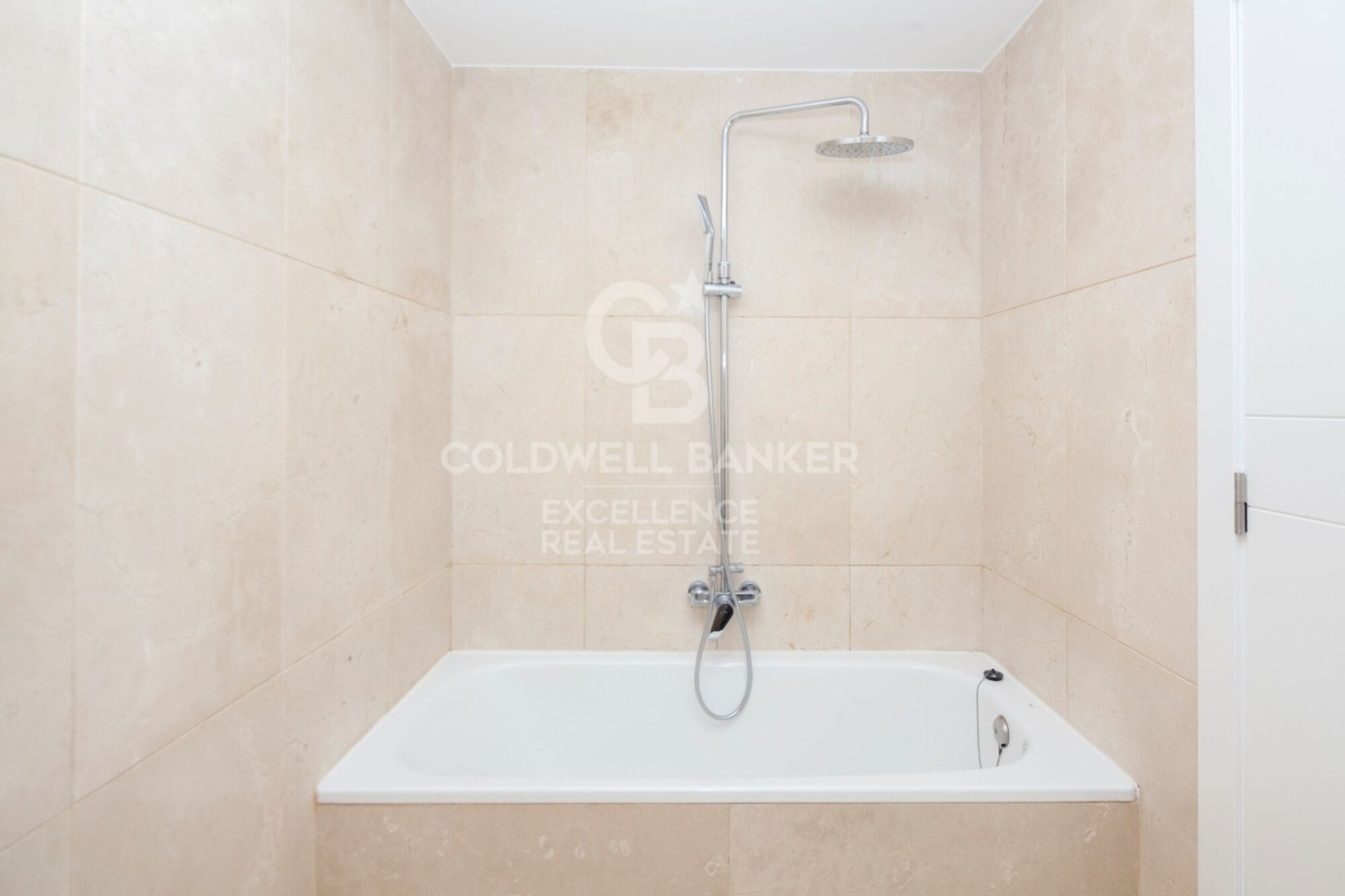 Apartamento en Valencia, València, España 4 dormitorios, 171 m2 No. 157118