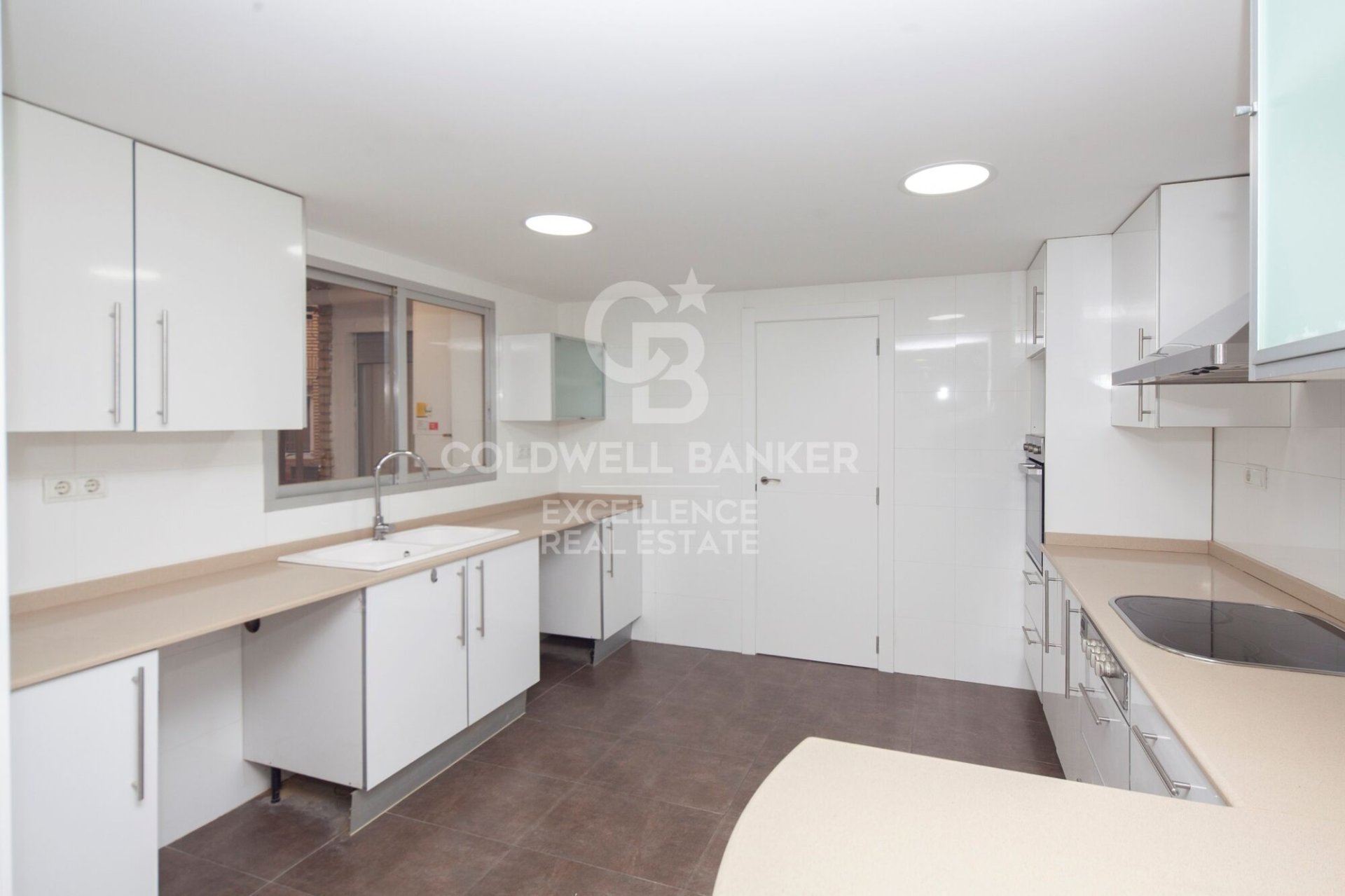 Apartamento en Valencia, València, España 4 dormitorios, 171 m2 No. 157118