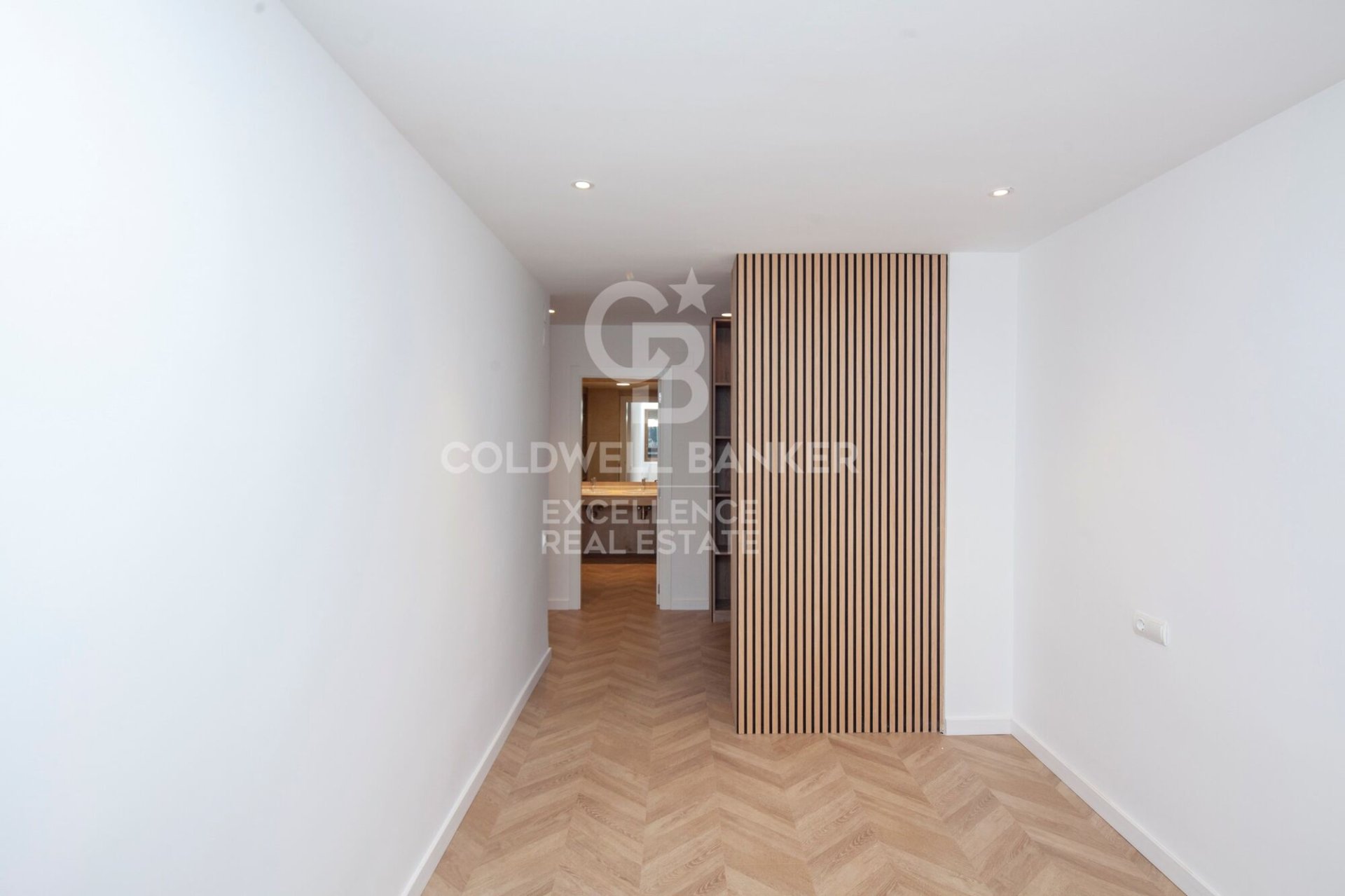 Apartamento en Valencia, València, España 4 dormitorios, 171 m2 No. 157118