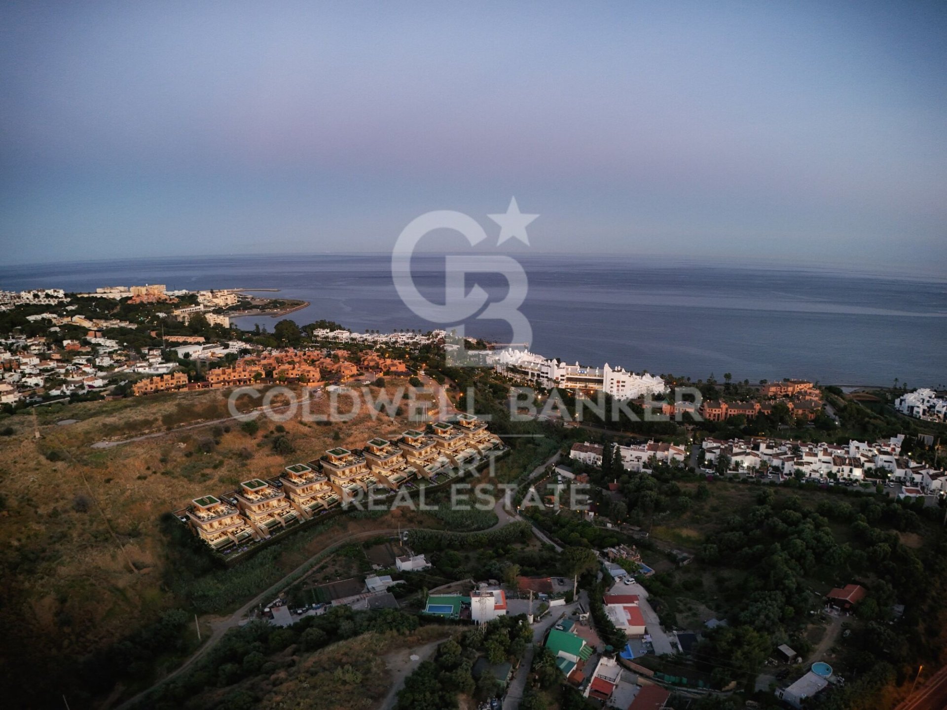 Dom w Estepona, Malaga, Hiszpania 3 sypialnie, 237 mkw. nr 157112