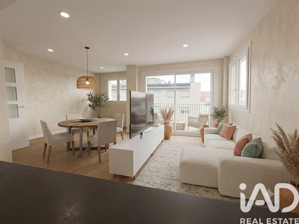 Apartment in Canet de Mar, Barcelona, Spain 3 bedrooms, 95 sq.m. No. 194391