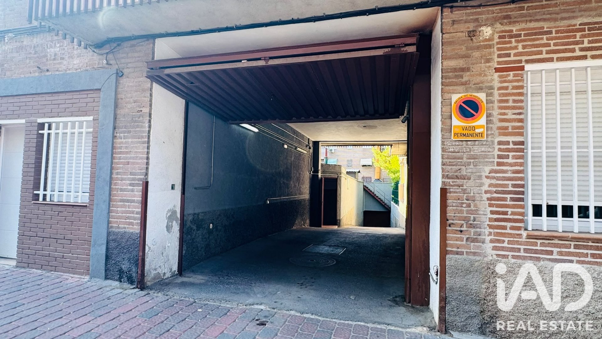 Garāža Madrid, Spānijā 10 m2 Nr. 194394