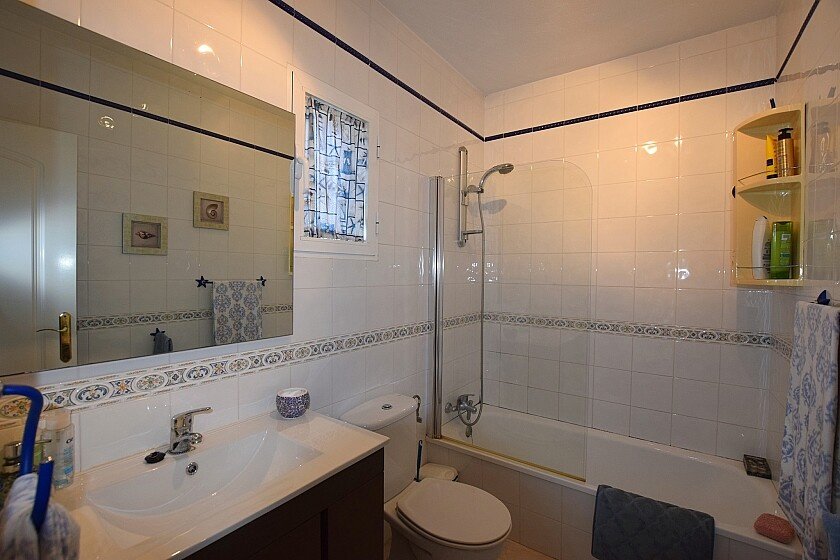 Villa a La Florida, Alicante, Spagna 3 camere da letto, 107 mq. N° 69778