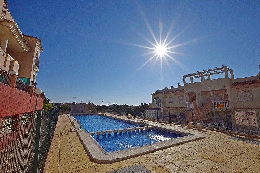 Villa a La Florida, Alicante, Spagna 3 camere da letto, 107 mq. N° 69778