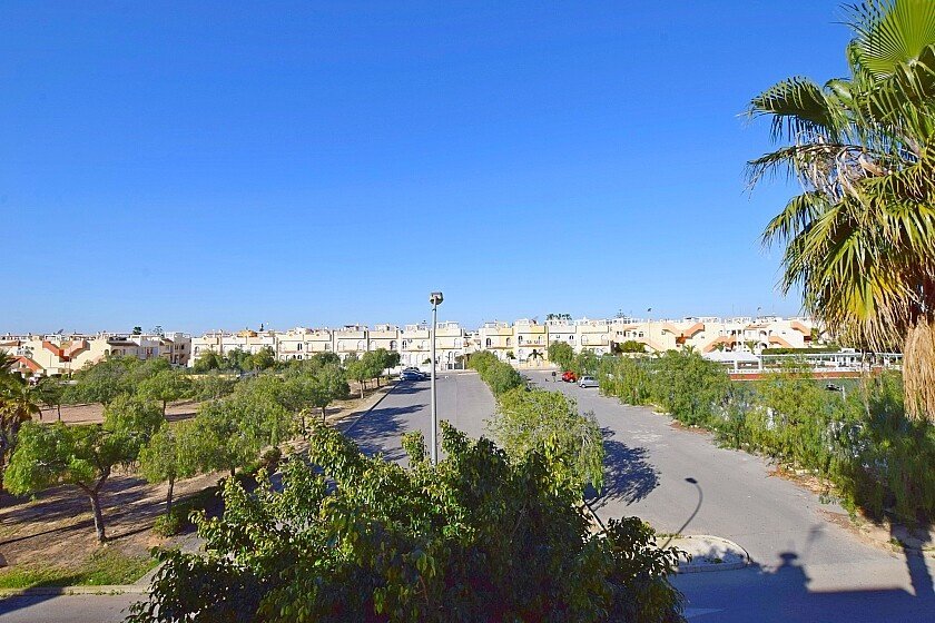 Villa a La Florida, Alicante, Spagna 3 camere da letto, 107 mq. N° 69778