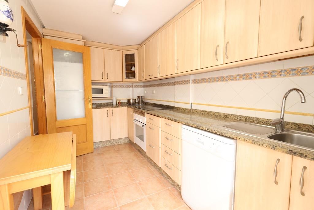 Kaupunkipientalo Alicante, Espanja 3 makuuhuonetta, 164 m2 No. 189995