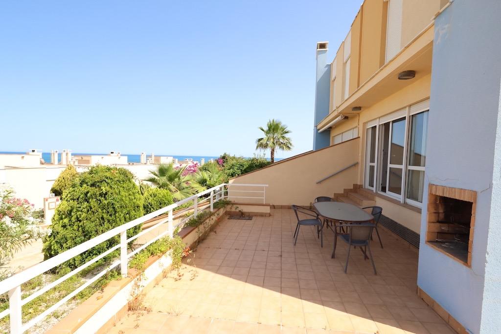 Kaupunkipientalo Alicante, Espanja 3 makuuhuonetta, 164 m2 No. 189995