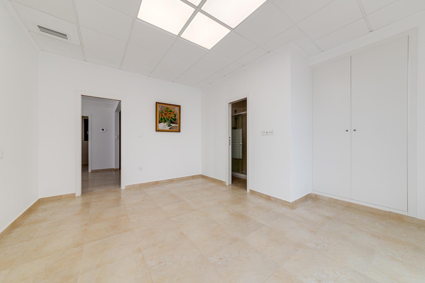 Villa en Torrevieja, Alicante, España 210 m2 No. 165568