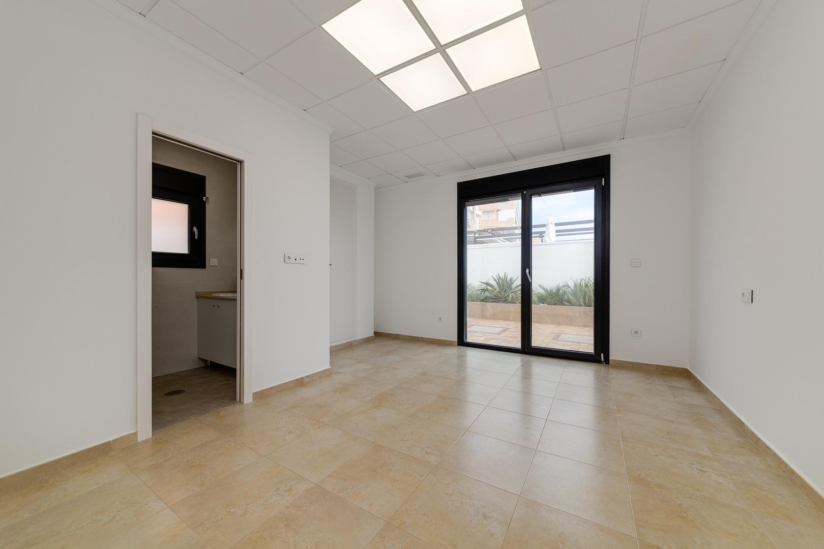 Villa en Torrevieja, Alicante, España 210 m2 No. 165568