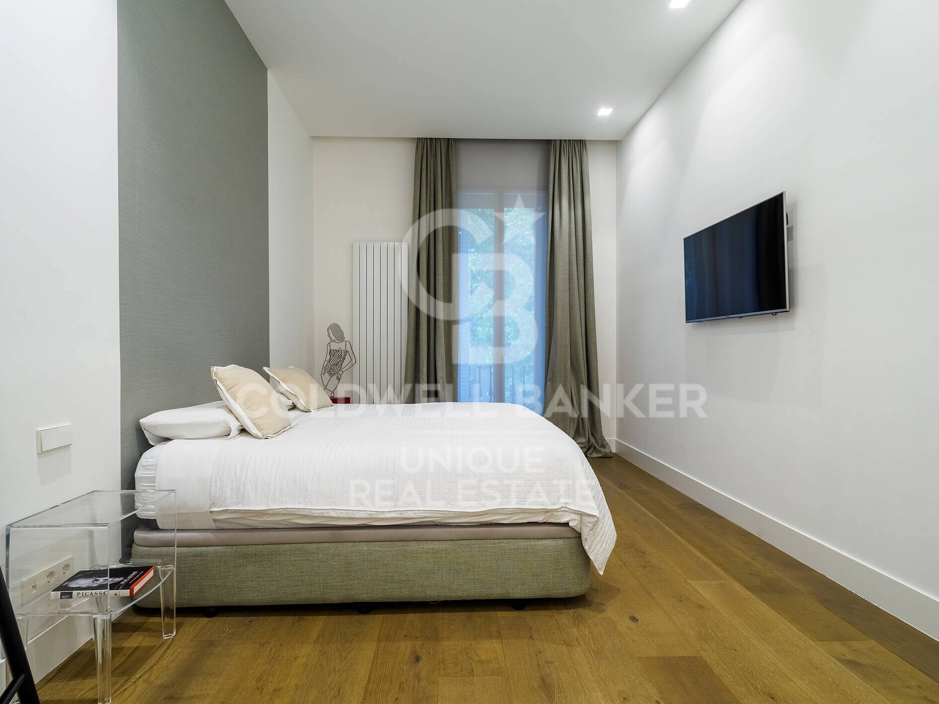 Appartamento a Madrid, Spagna 3 camere da letto, 204 mq. N° 160054