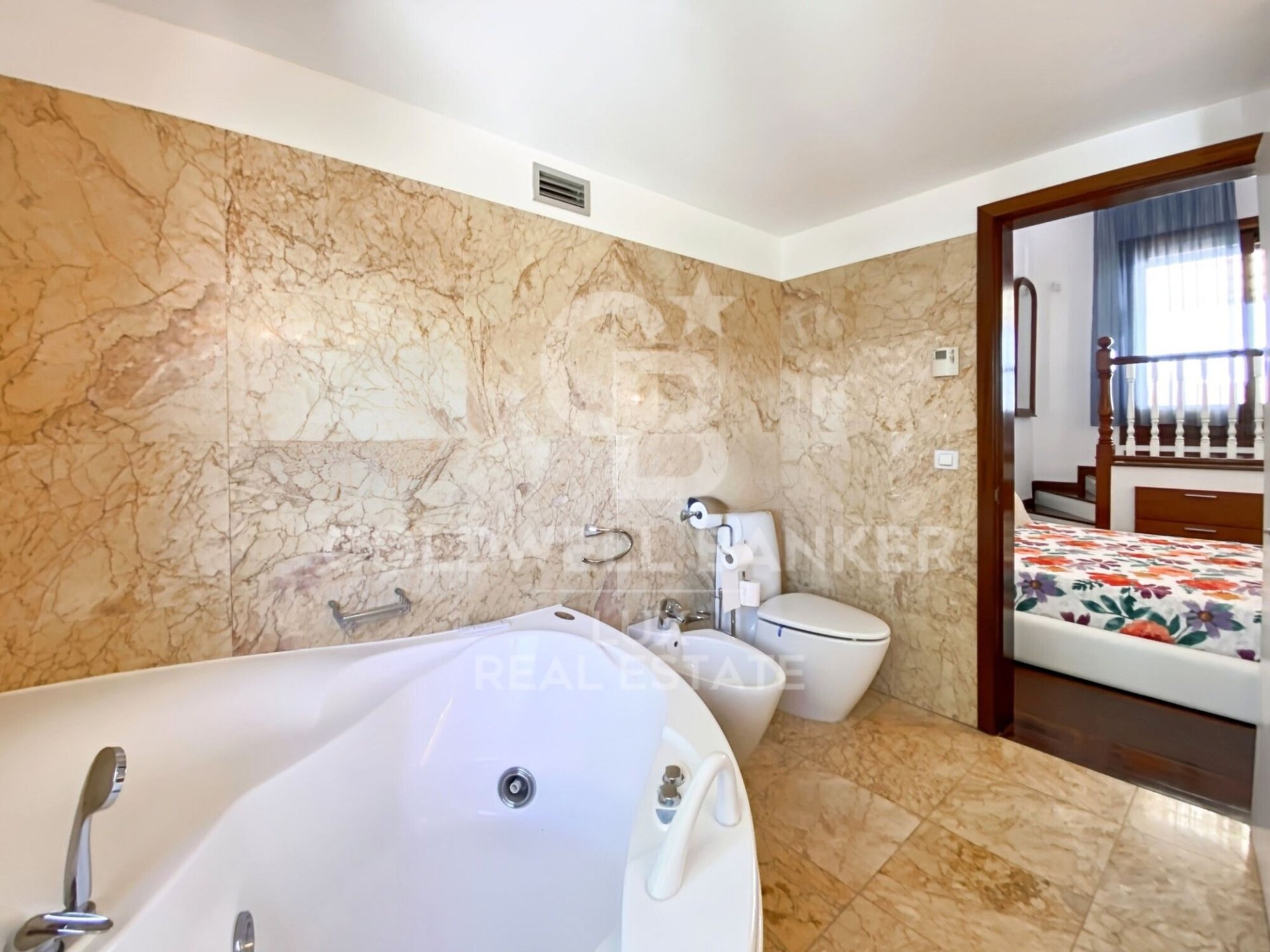 Villa a Roses, Girona, Spagna 4 camere da letto, 390 mq. N° 160051