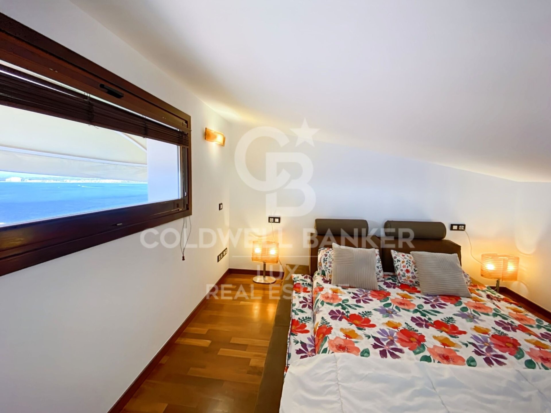 Villa a Roses, Girona, Spagna 4 camere da letto, 390 mq. N° 160051