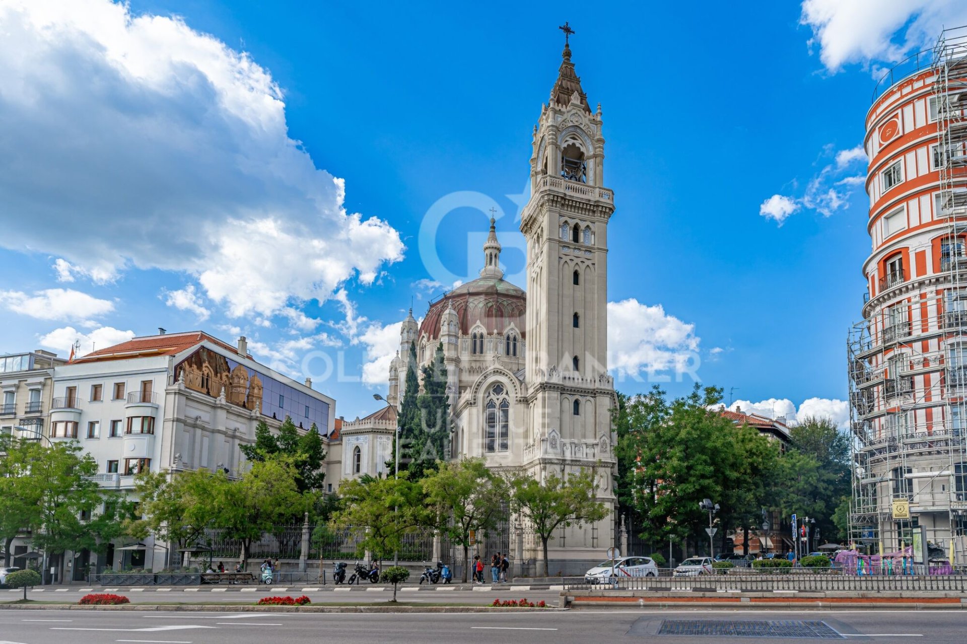 Dzīvoklis Madrid, Spānijā 4 istabas, 419 m2 Nr. 160053
