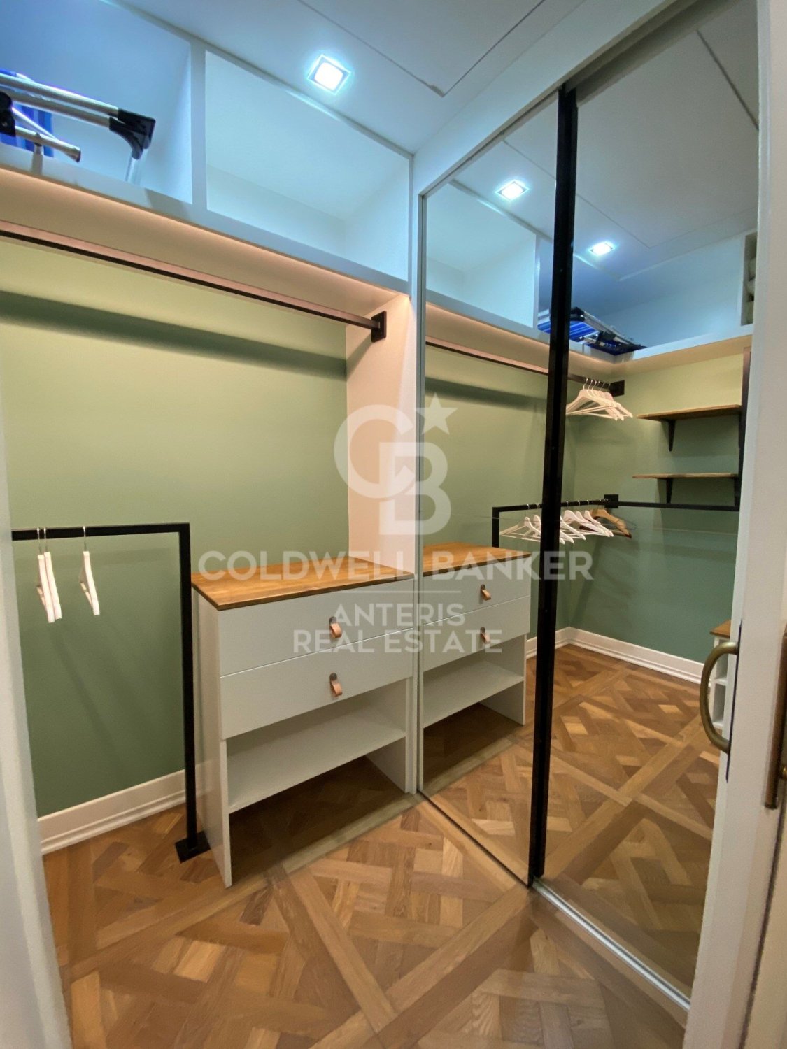 Apartament w Barcelona, Hiszpania 2 sypialnie, 82 mkw. nr 156921