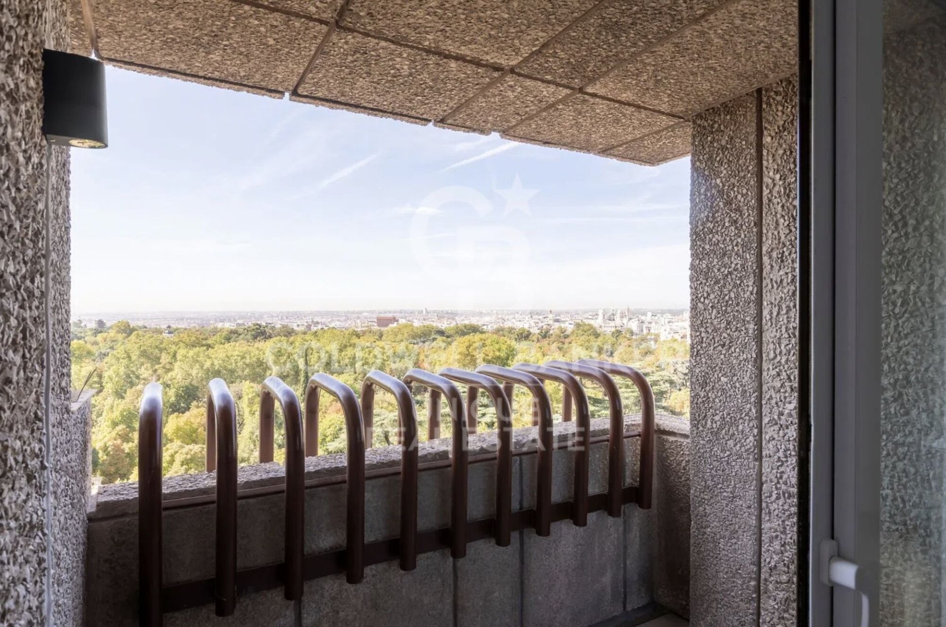 Apartament w Madrid, Hiszpania 3 sypialnie, 240 mkw. nr 156920