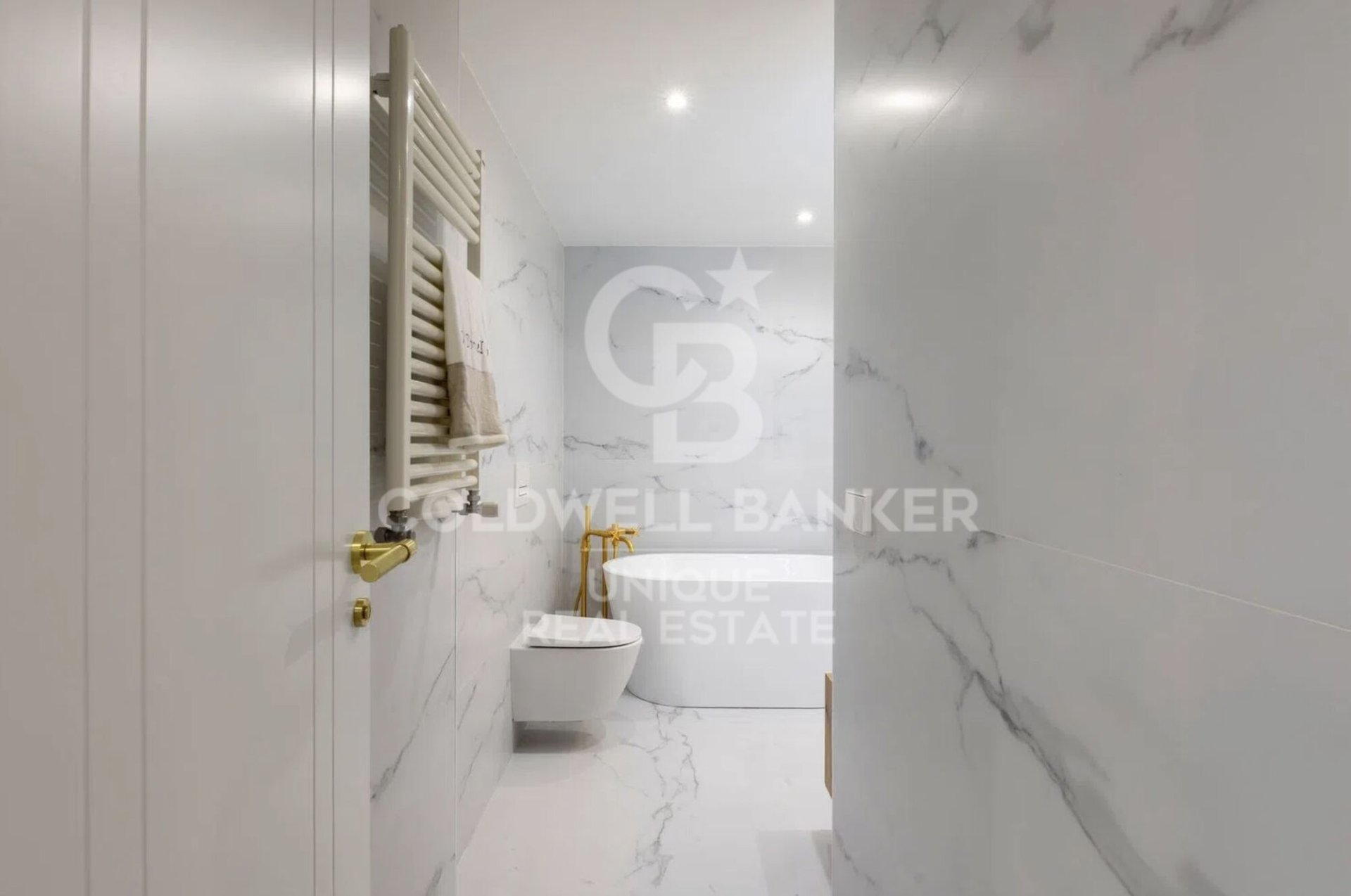 Apartament w Madrid, Hiszpania 3 sypialnie, 240 mkw. nr 156920