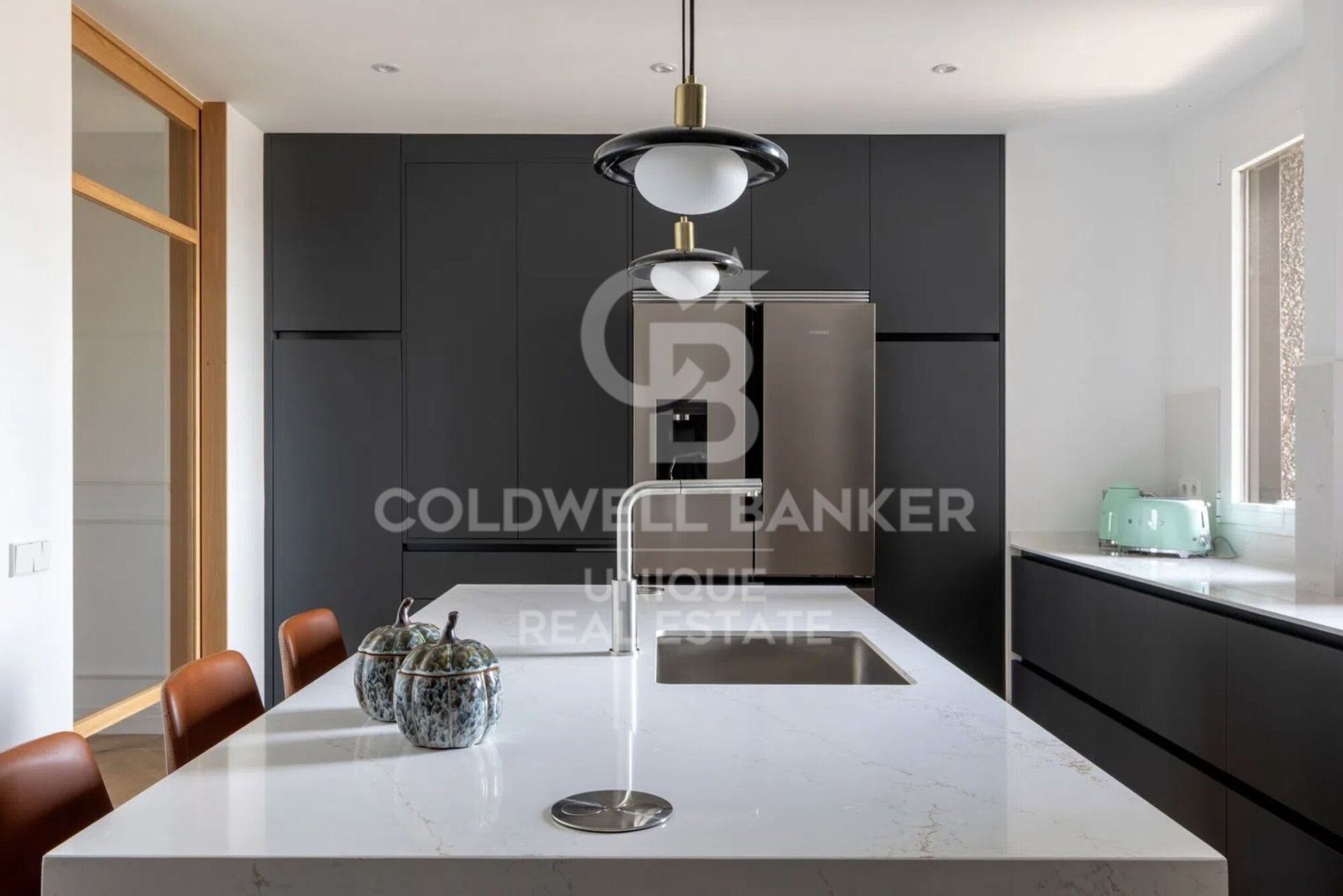 Apartament w Madrid, Hiszpania 3 sypialnie, 240 mkw. nr 156920