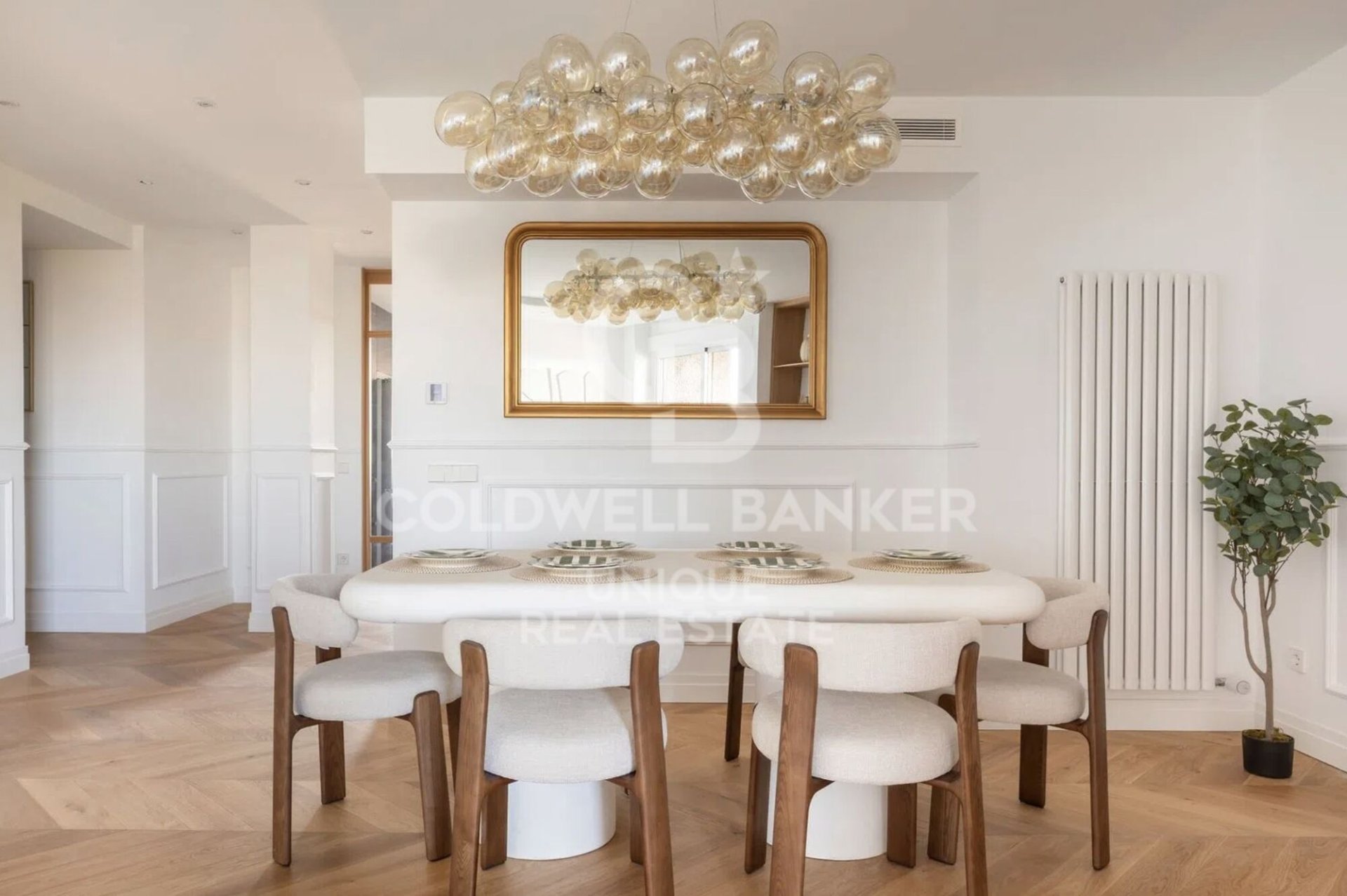 Apartament w Madrid, Hiszpania 3 sypialnie, 240 mkw. nr 156920