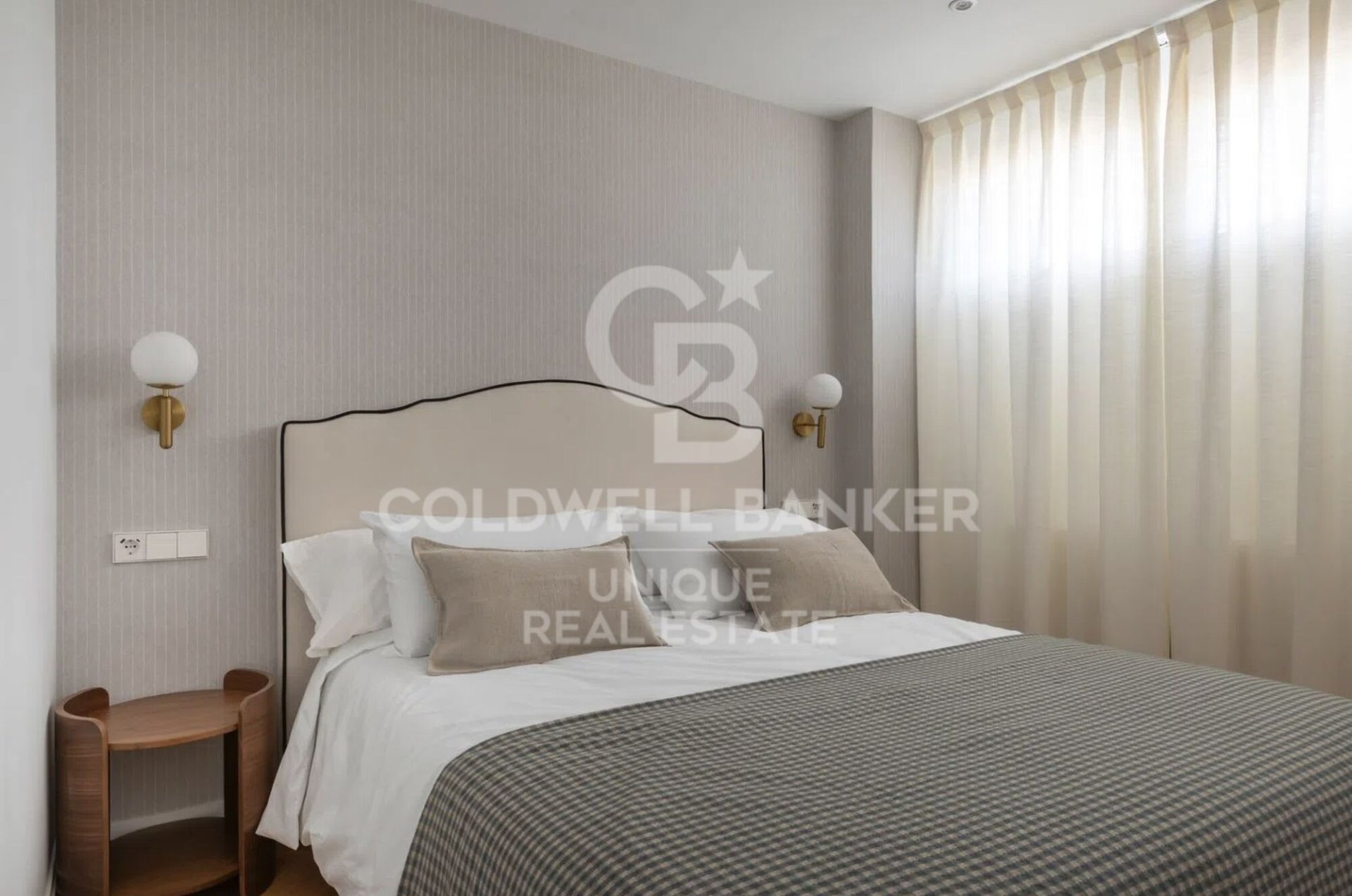 Apartament w Madrid, Hiszpania 3 sypialnie, 240 mkw. nr 156920