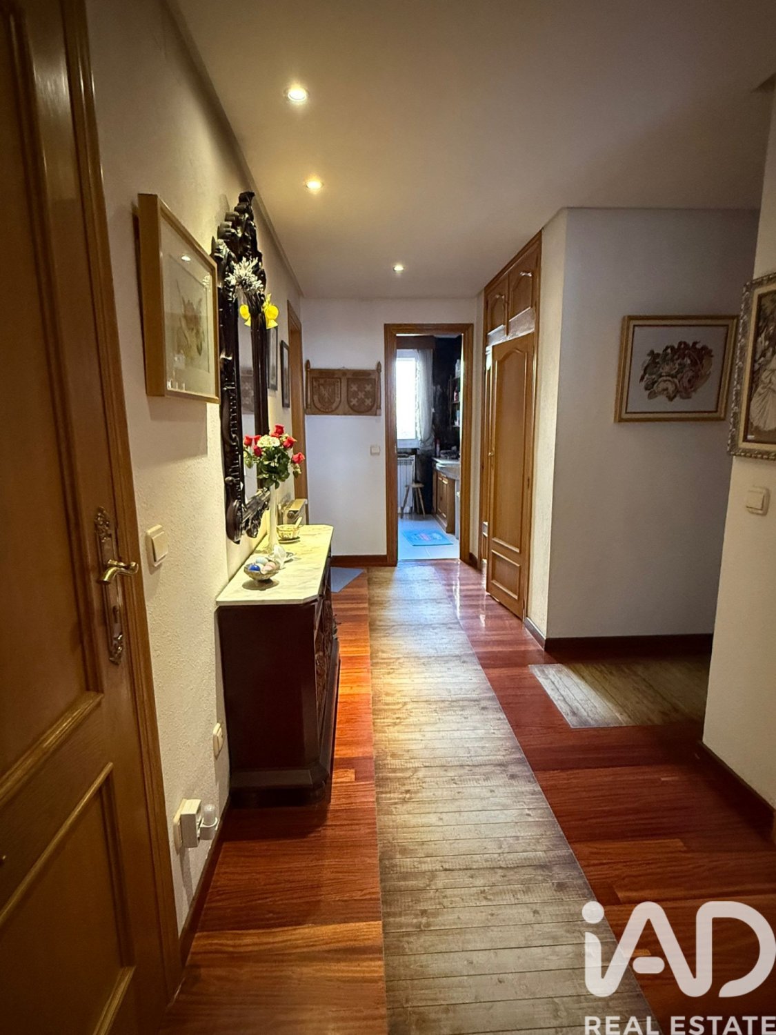 Casa a Leon, Spagna 10 camere da letto, 256 mq. N° 173260