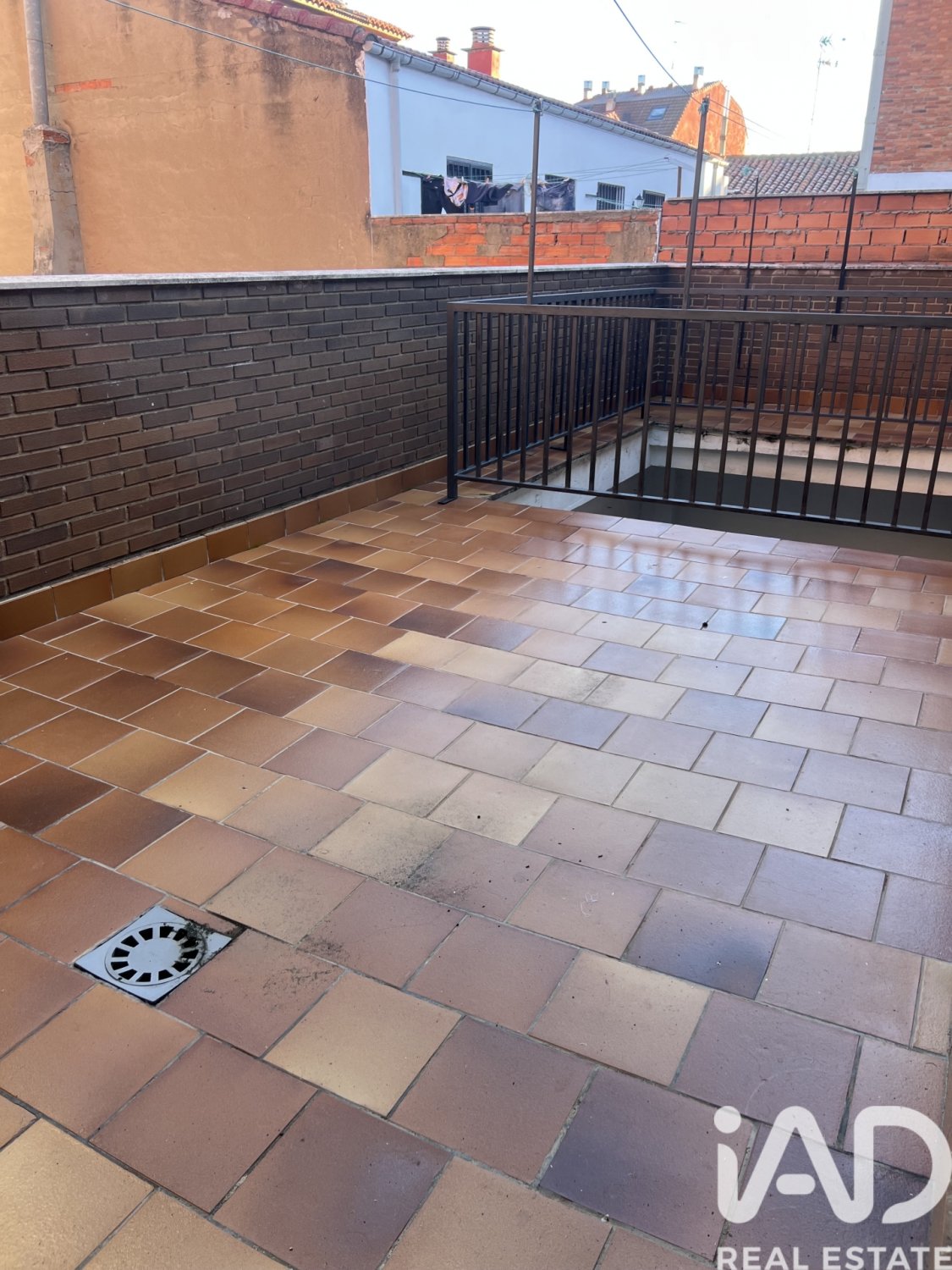 Casa a Leon, Spagna 10 camere da letto, 256 mq. N° 173260